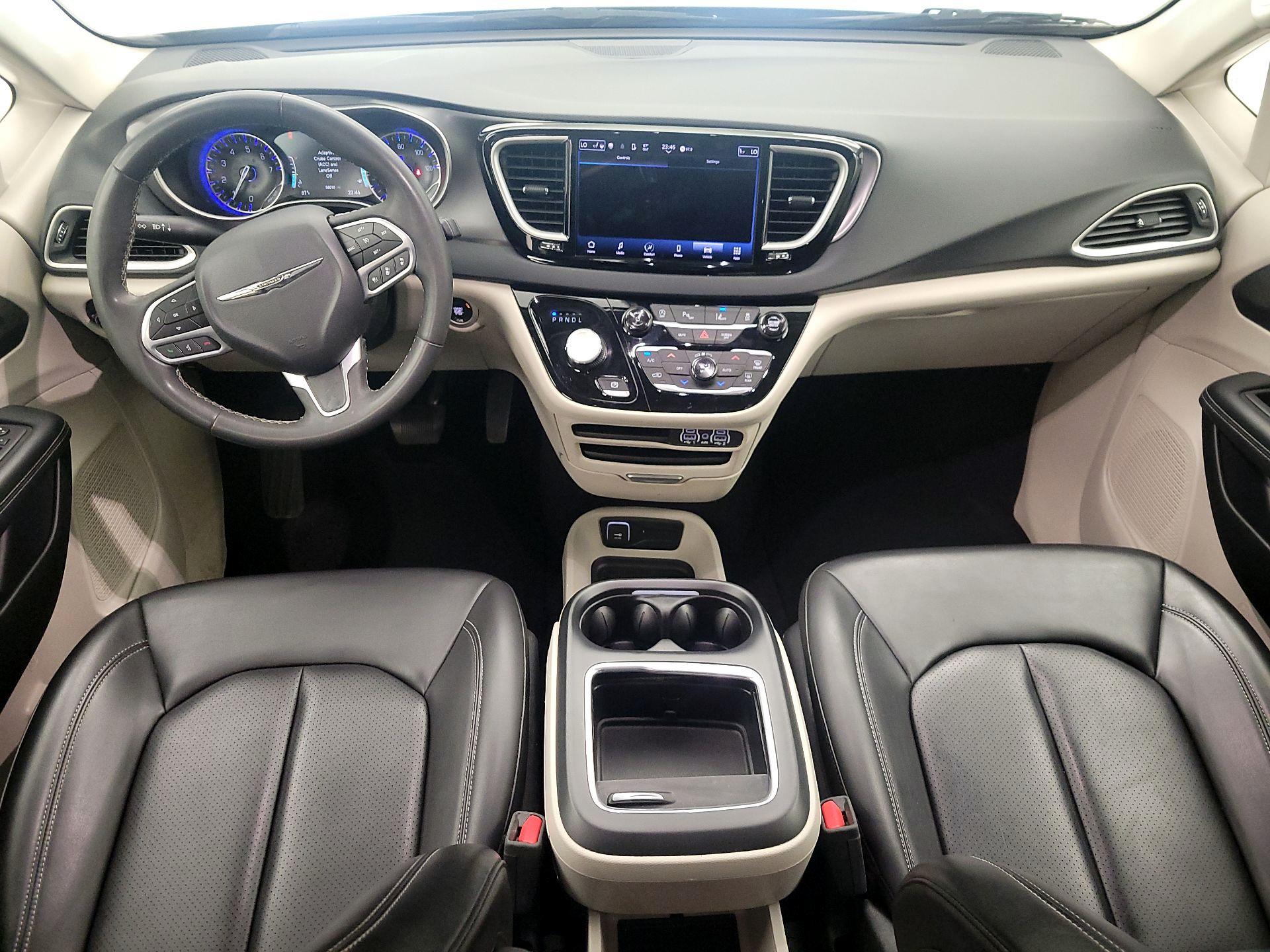 Thumbnail: 2023 Chrysler Pacifica - 9