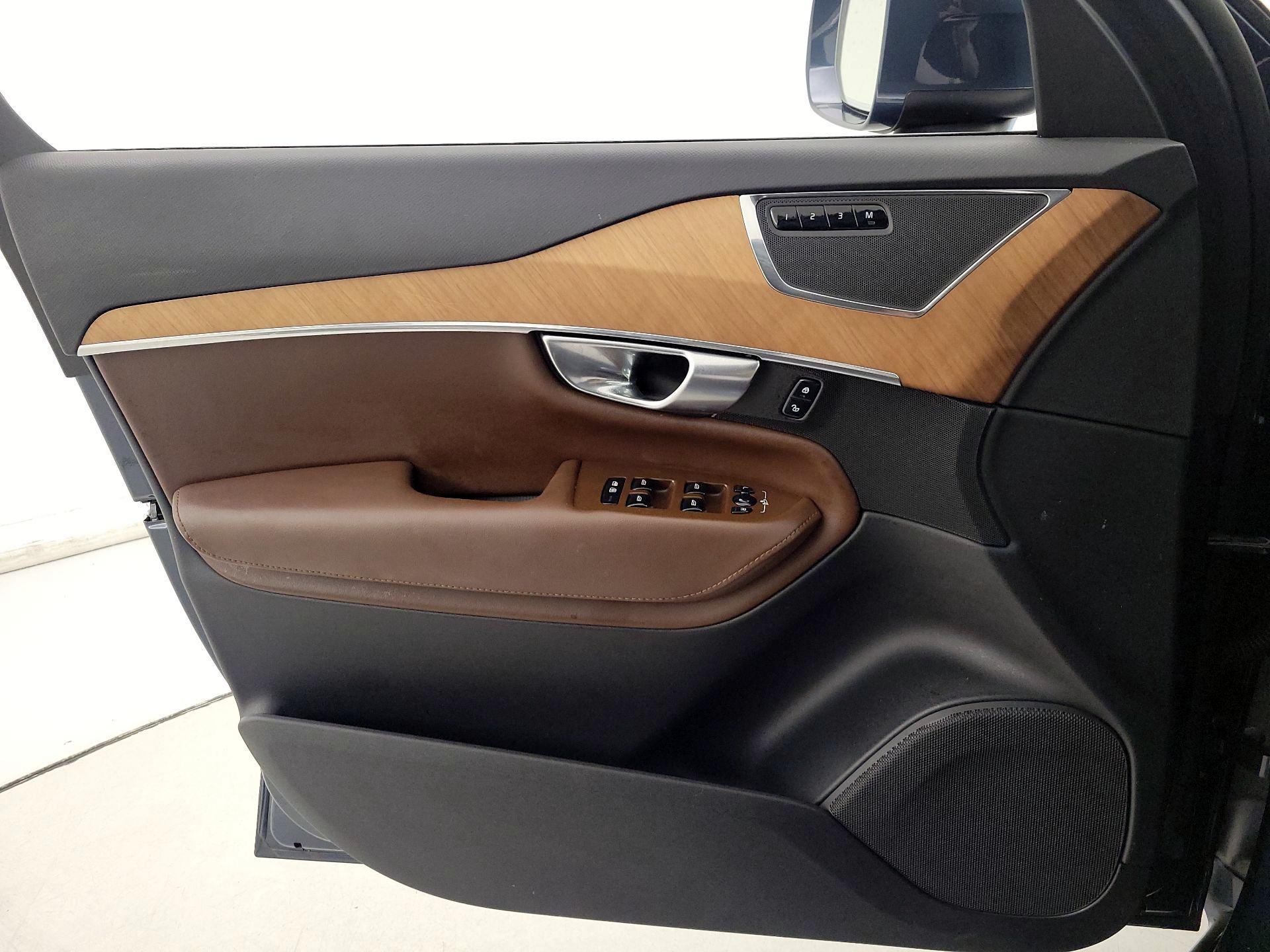 Thumbnail: 2023 Volvo XC90 - 12