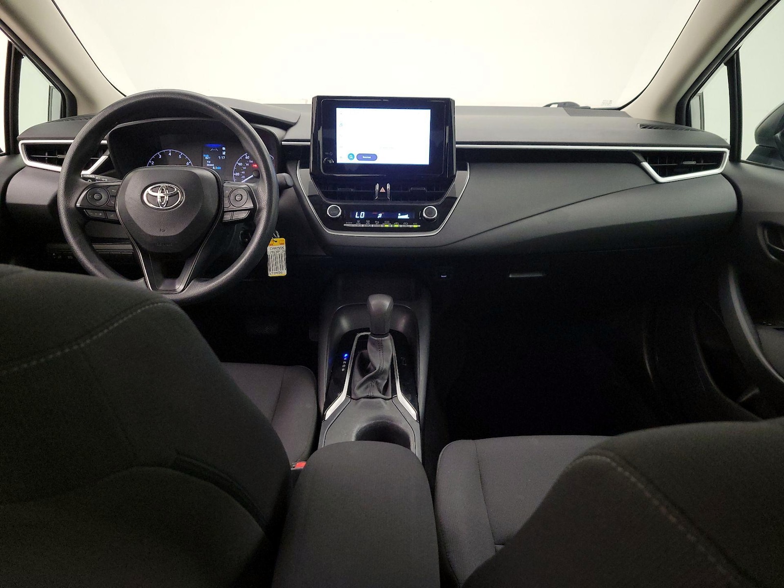 2024 Toyota Corolla LE - Photo 10