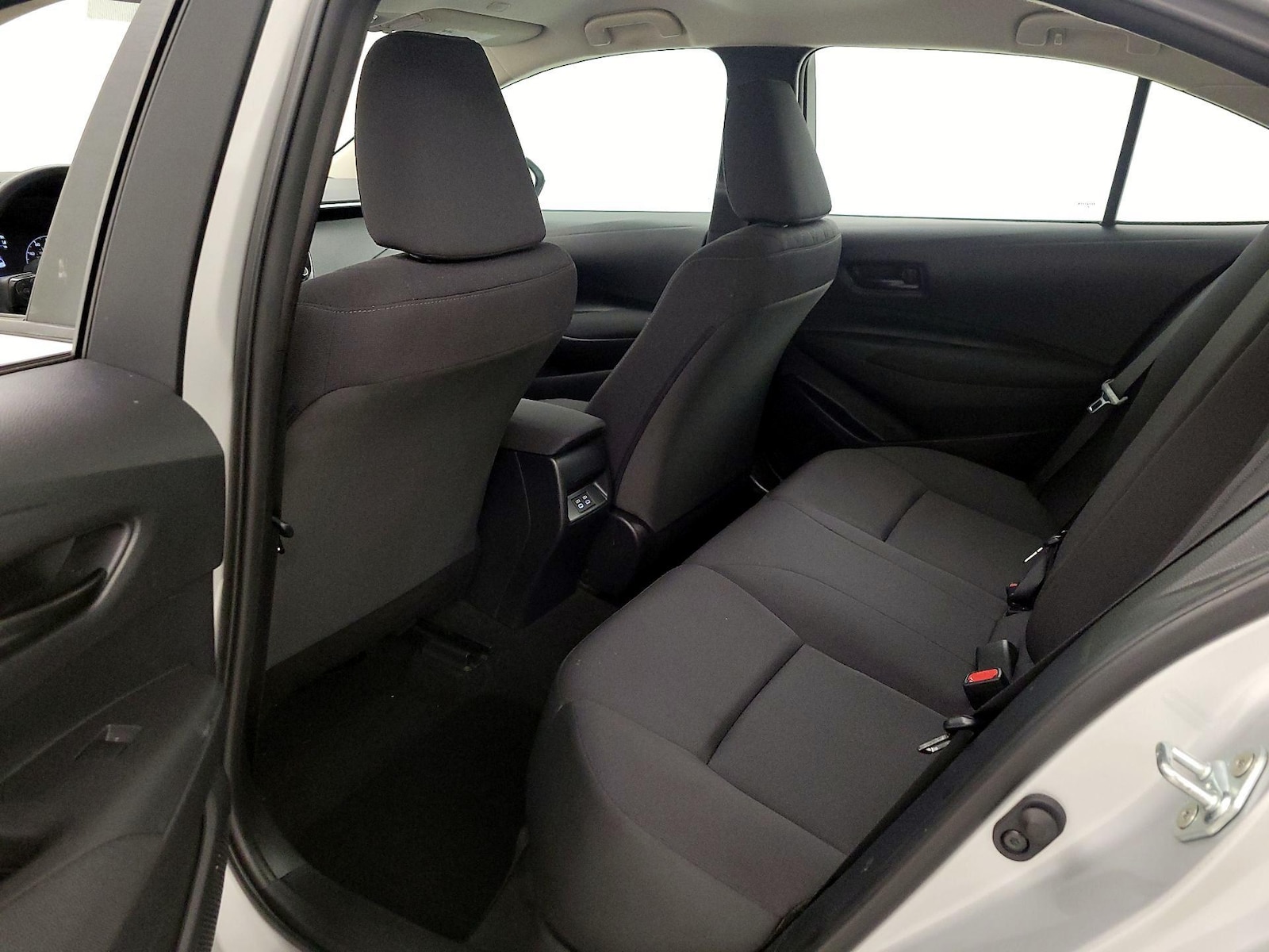 2024 Toyota Corolla LE - Photo 20