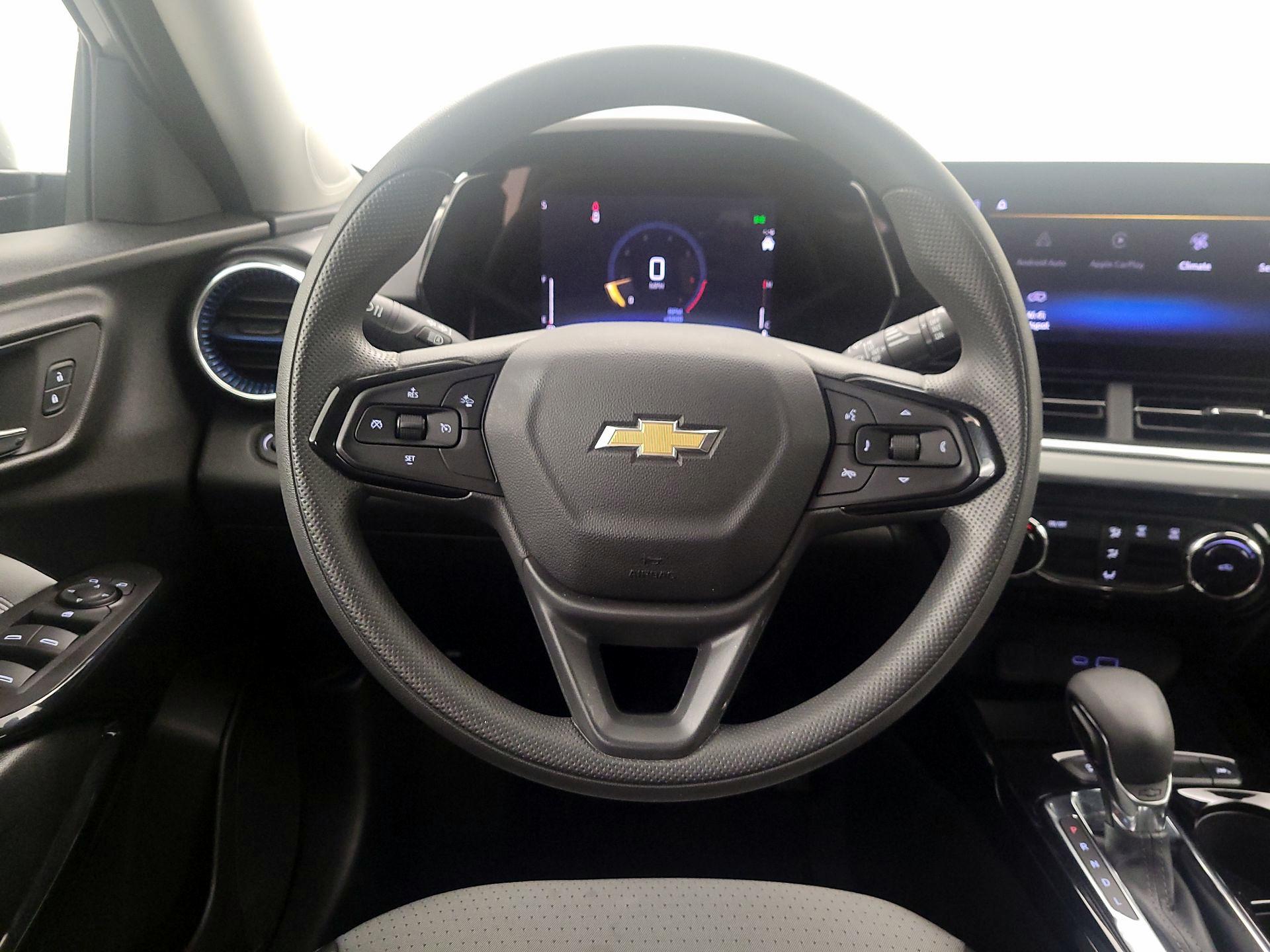 Thumbnail: 2025 Chevrolet Trax - 10