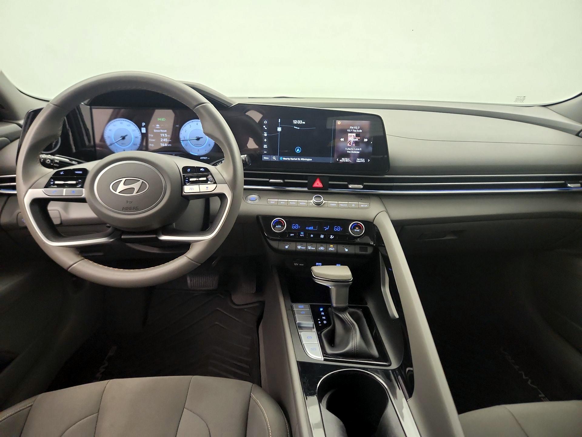 Thumbnail: 2025 Hyundai Elantra - 9