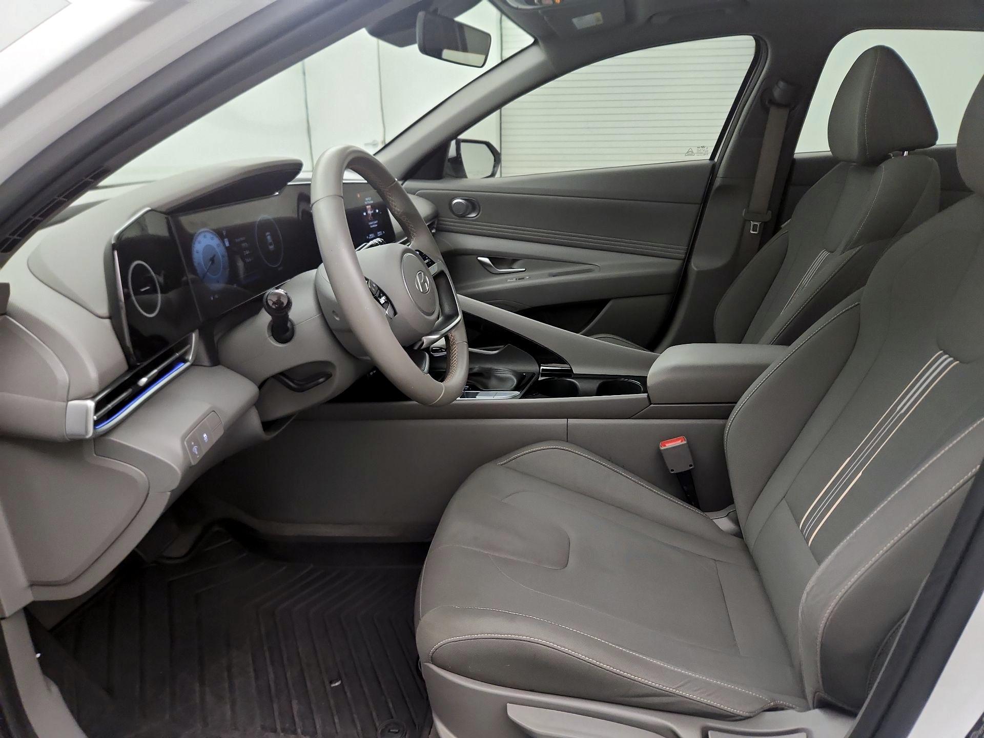 Thumbnail: 2025 Hyundai Elantra - 11