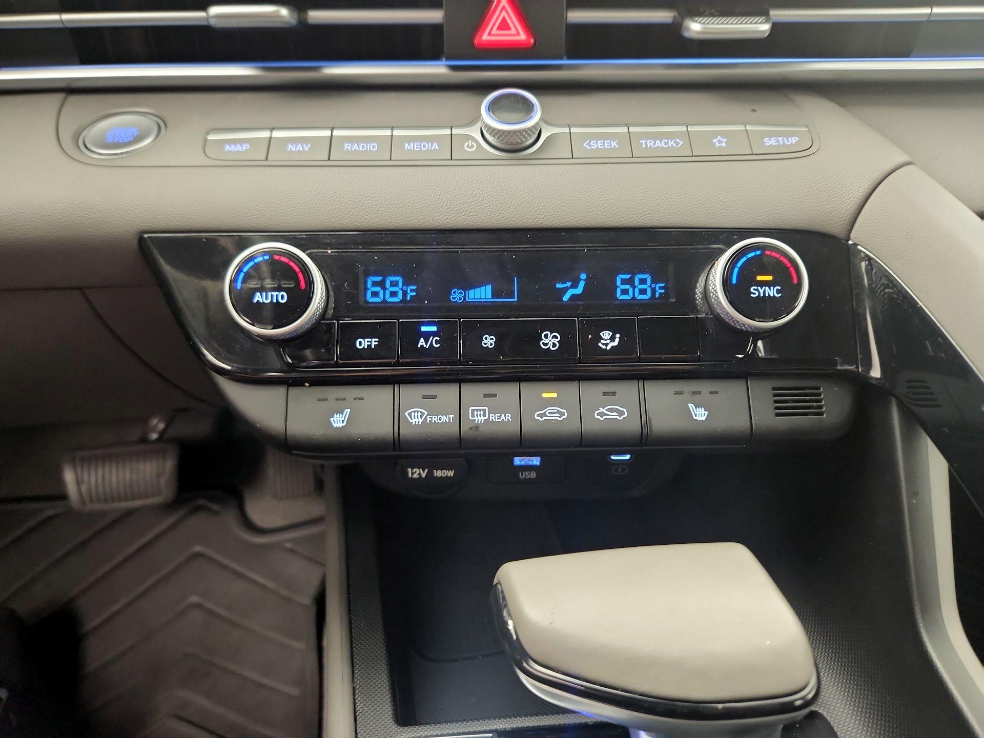 Thumbnail: 2025 Hyundai Elantra - 17