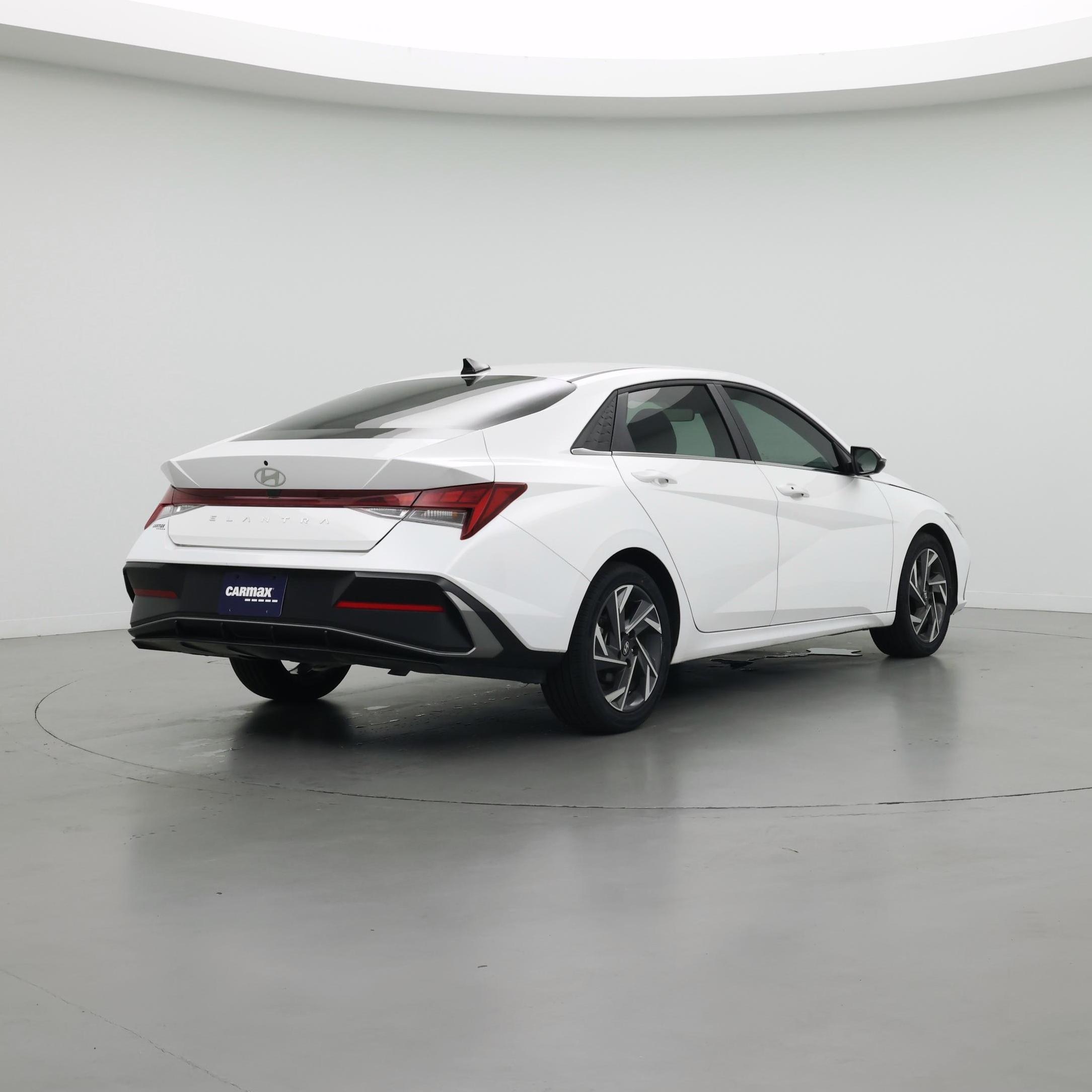Thumbnail: 2025 Hyundai Elantra - 8
