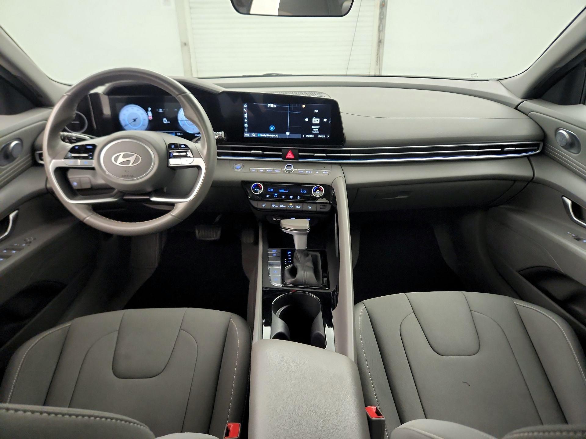 Thumbnail: 2025 Hyundai Elantra - 9