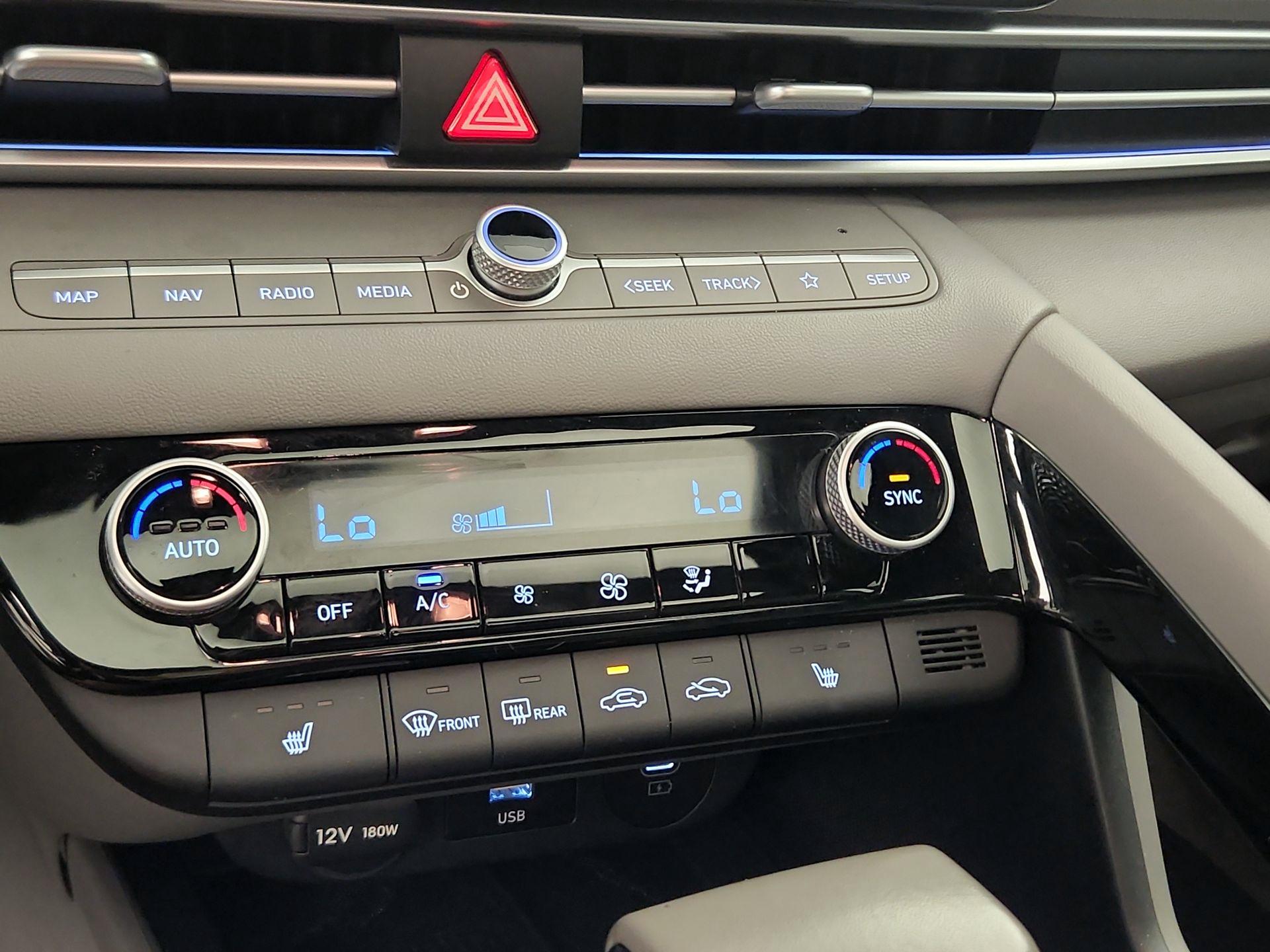 Thumbnail: 2025 Hyundai Elantra - 17