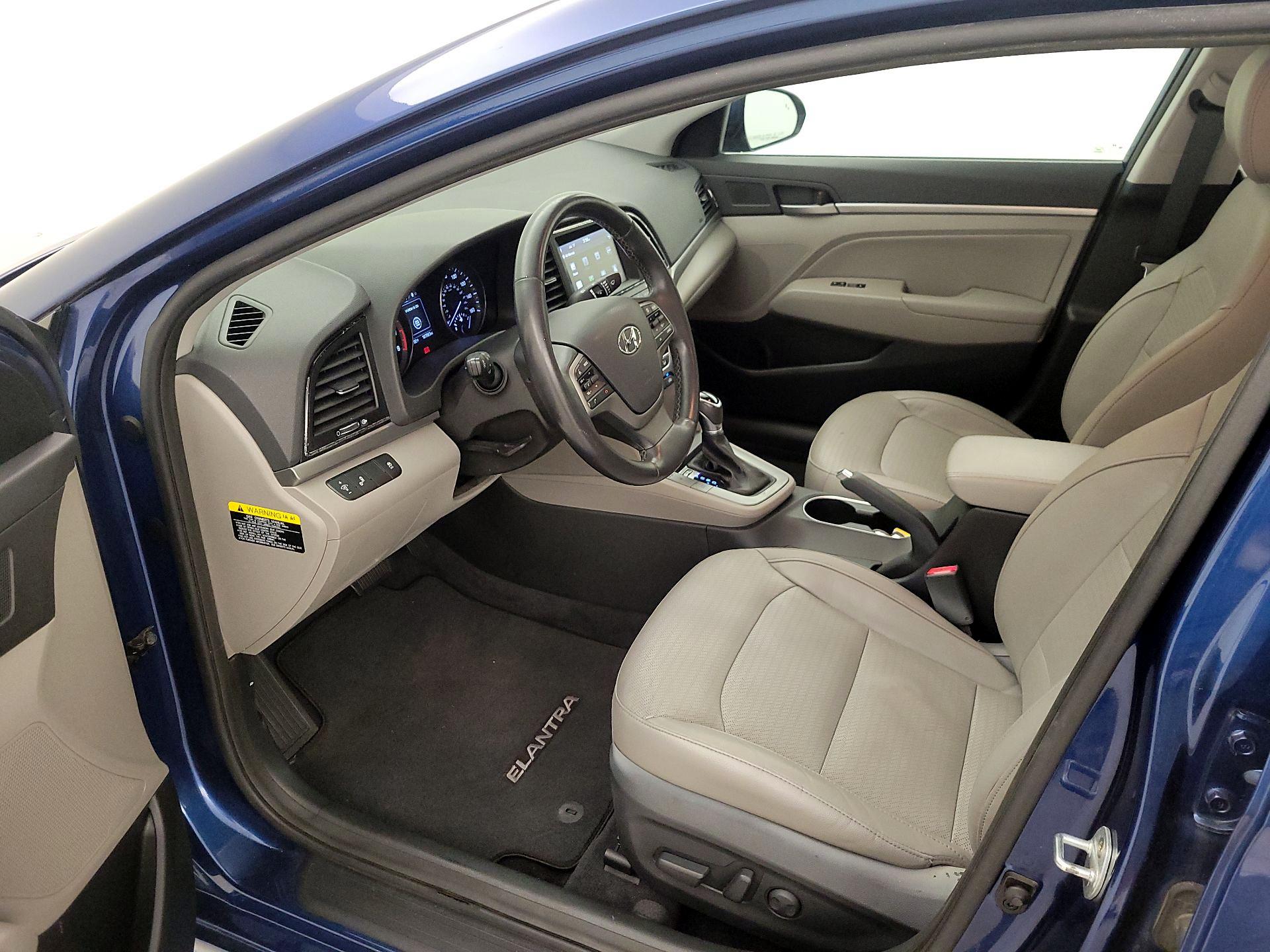 Thumbnail: 2017 Hyundai Elantra - 11