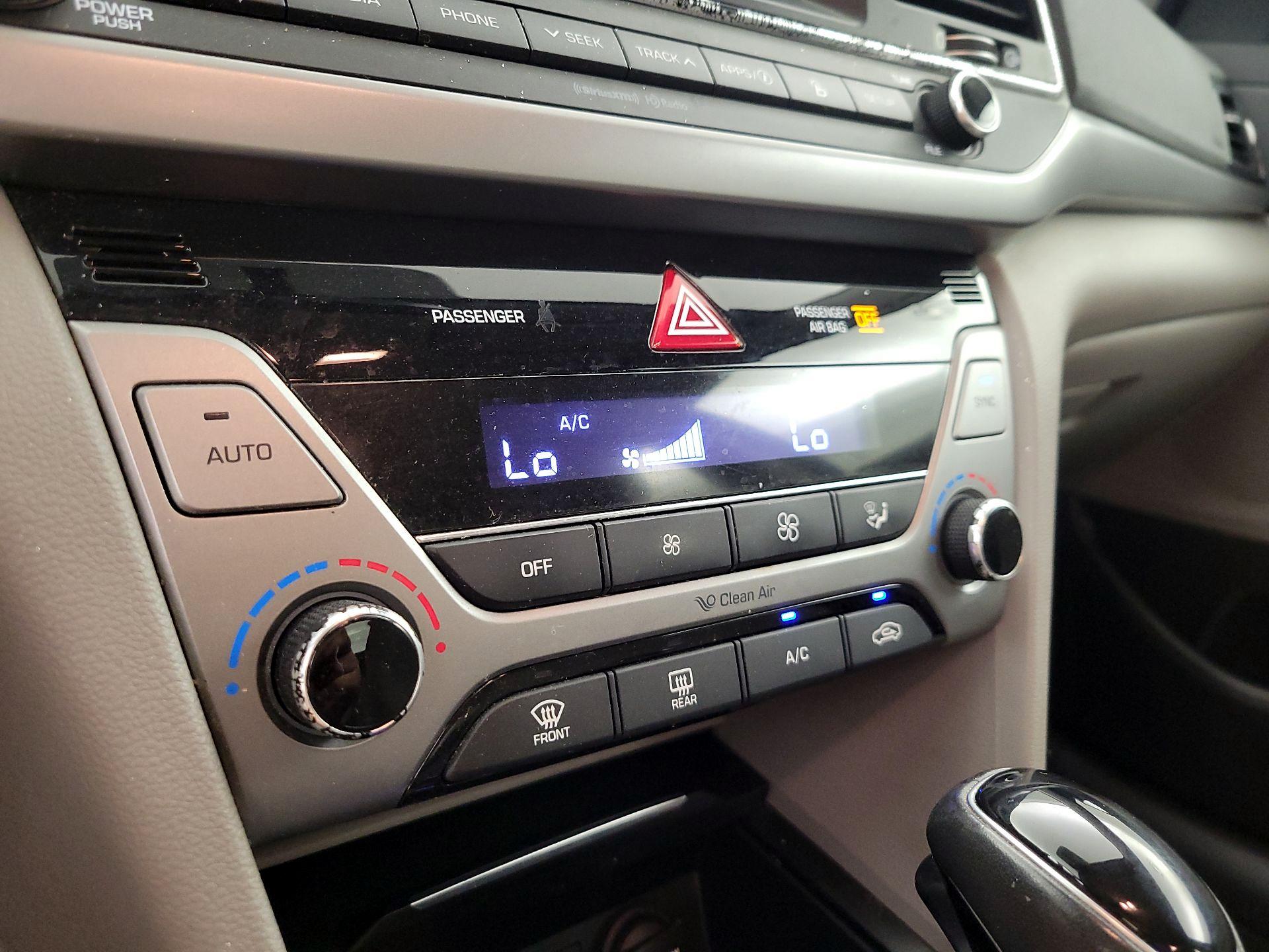 Thumbnail: 2017 Hyundai Elantra - 16