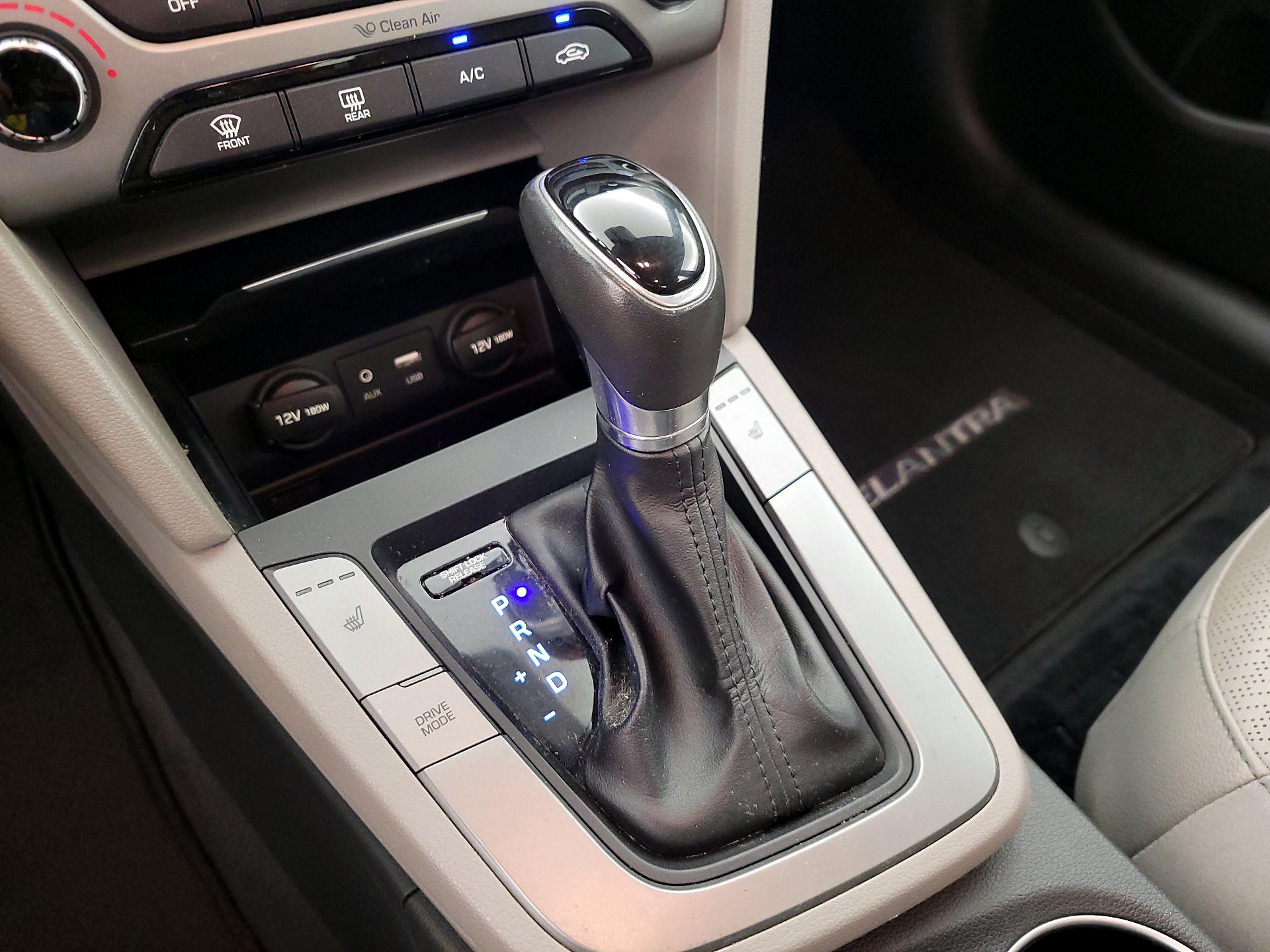 Thumbnail: 2017 Hyundai Elantra - 17