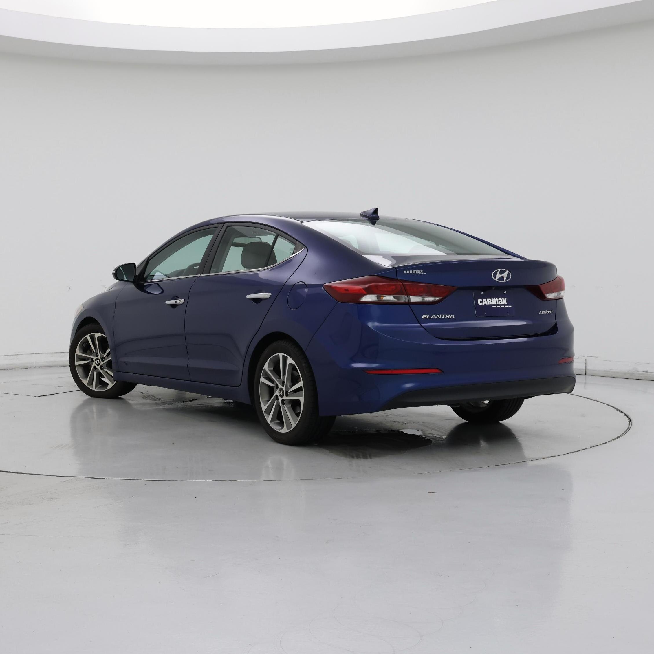 Thumbnail: 2017 Hyundai Elantra - 2