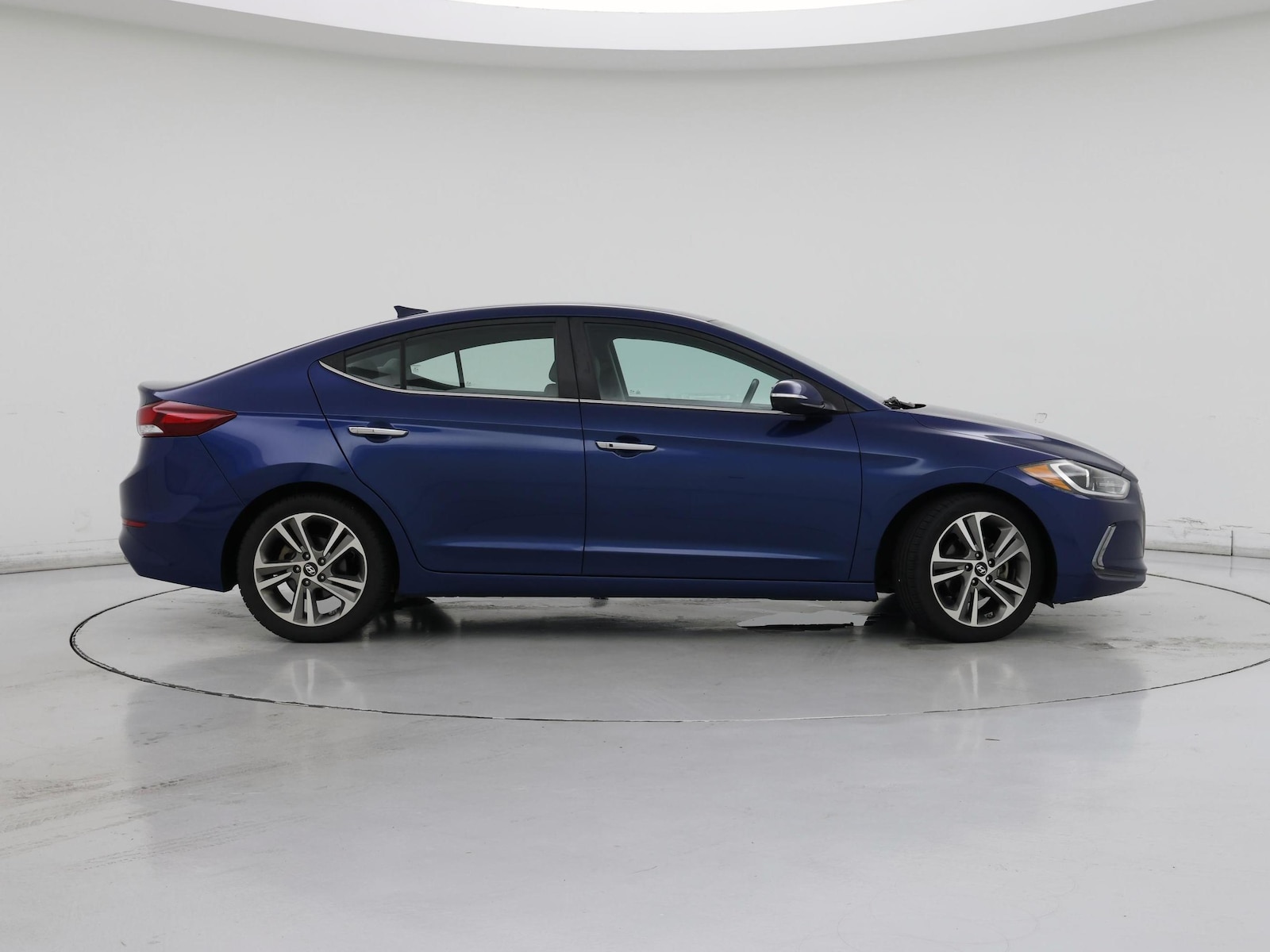 2017 Hyundai Elantra Limited - Photo 8