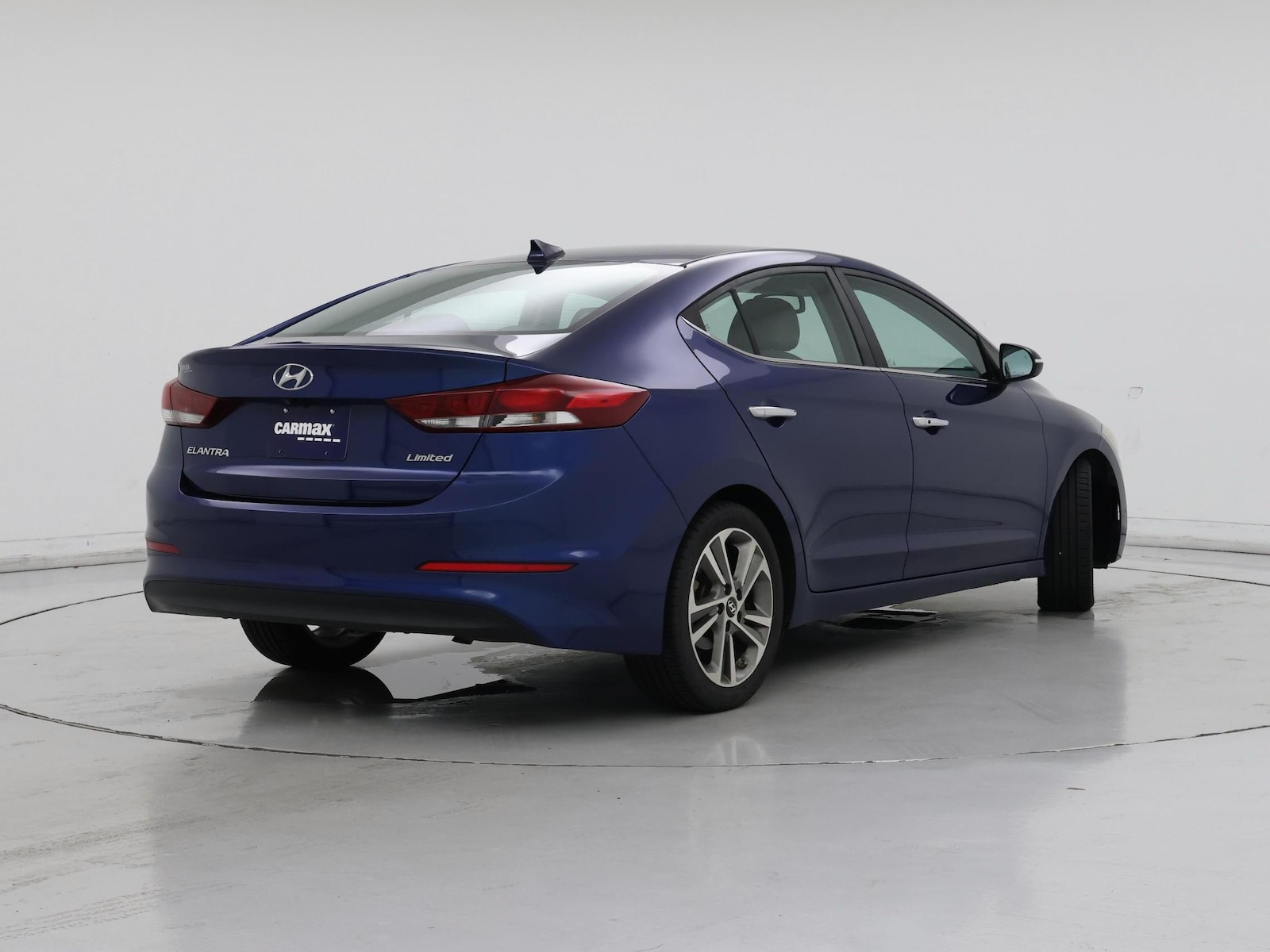 2017 Hyundai Elantra Limited - Photo 9