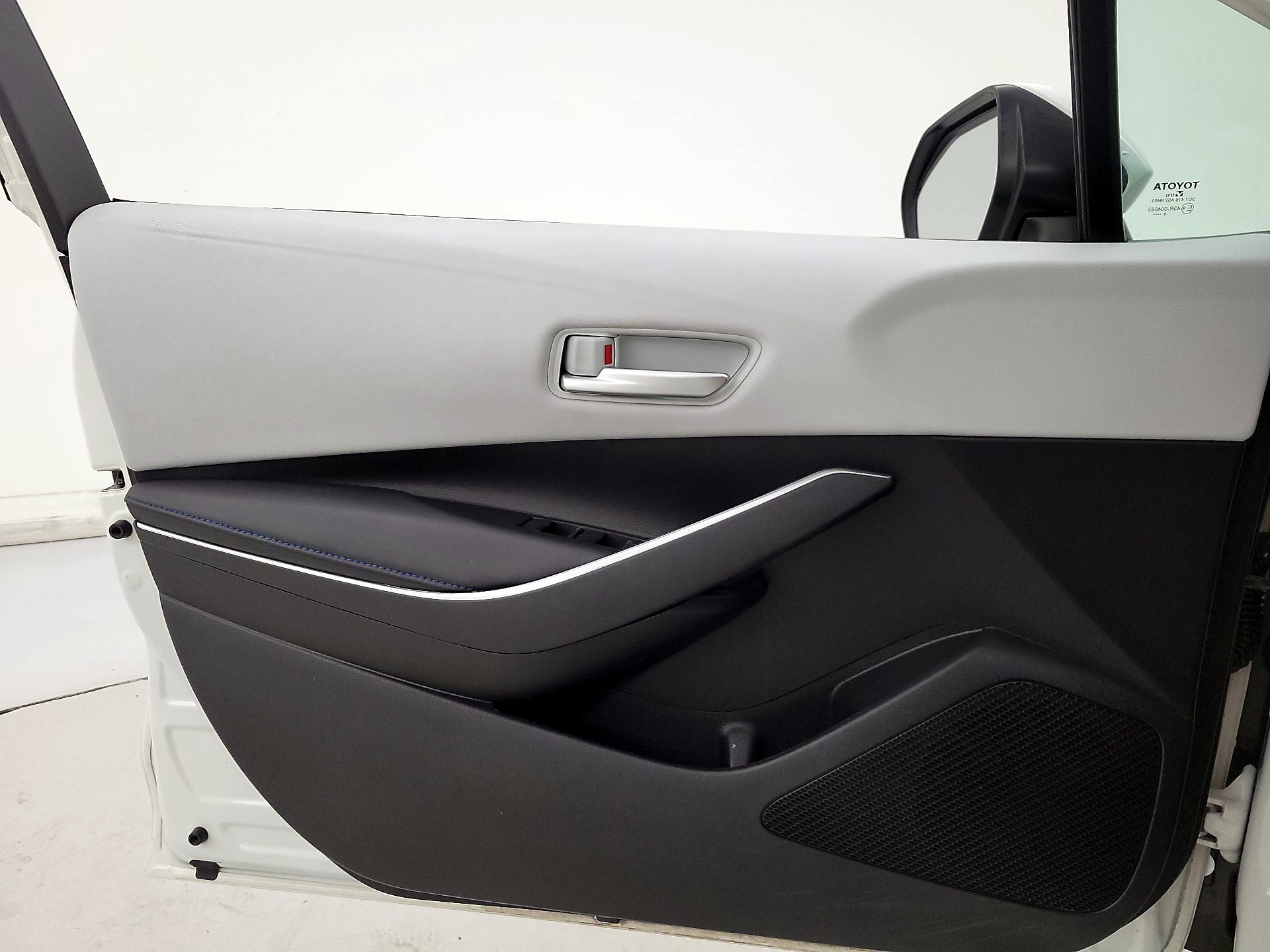 Thumbnail: 2021 Toyota Corolla - 12