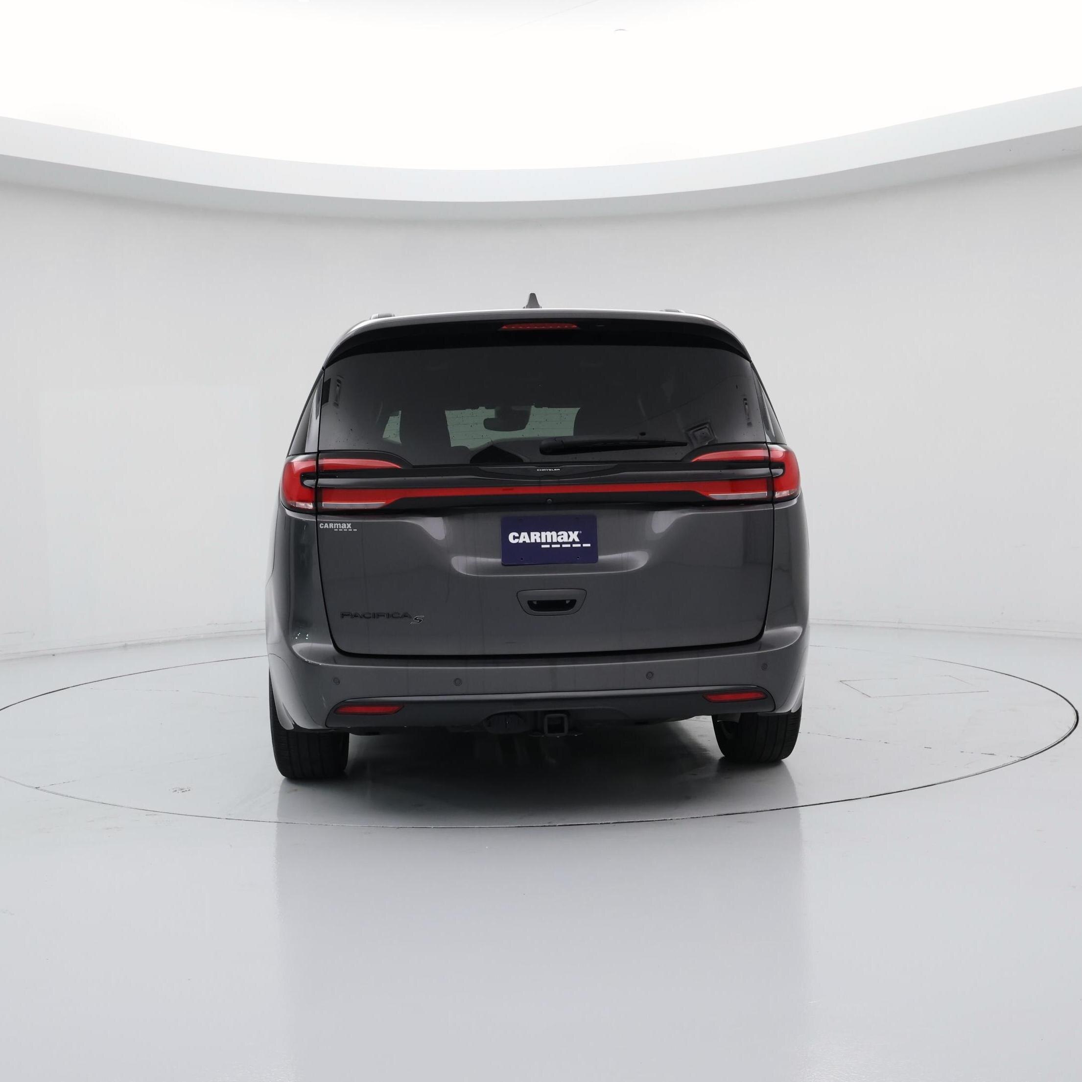 Thumbnail: 2021 Chrysler Pacifica - 6