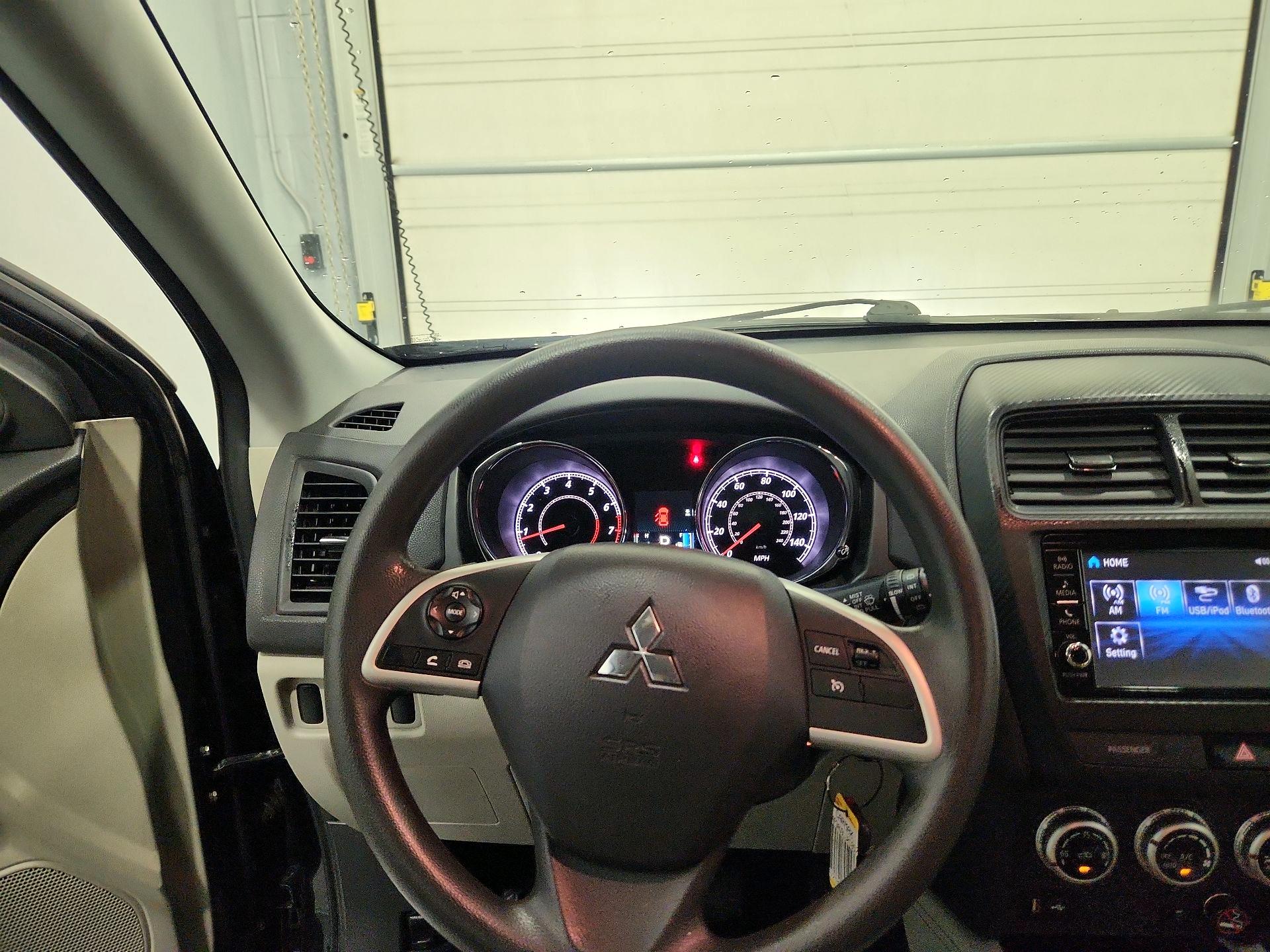 Thumbnail: 2020 Mitsubishi Outlander Sport - 10