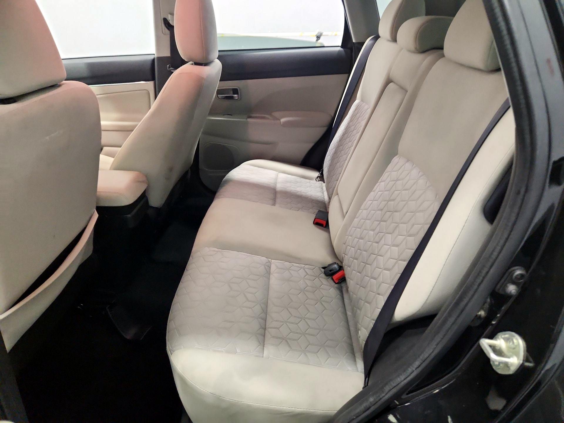 Thumbnail: 2020 Mitsubishi Outlander Sport - 19