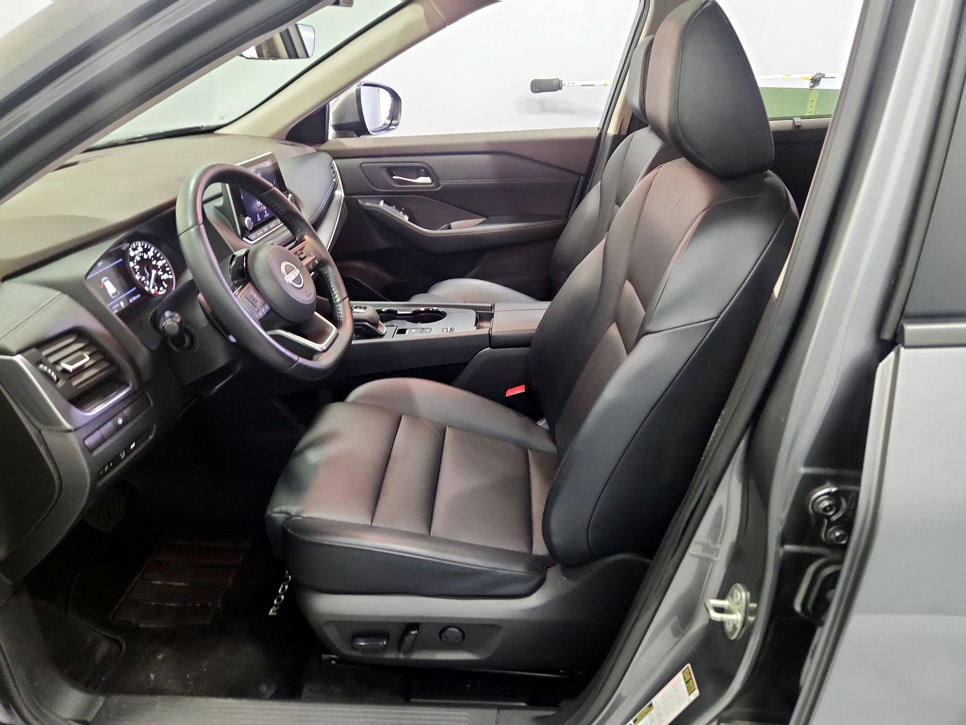 Thumbnail: 2023 Nissan Rogue - 11