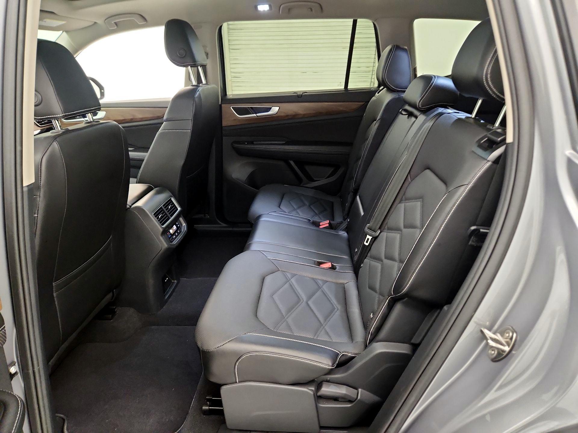 Thumbnail: 2024 Volkswagen Atlas - 20