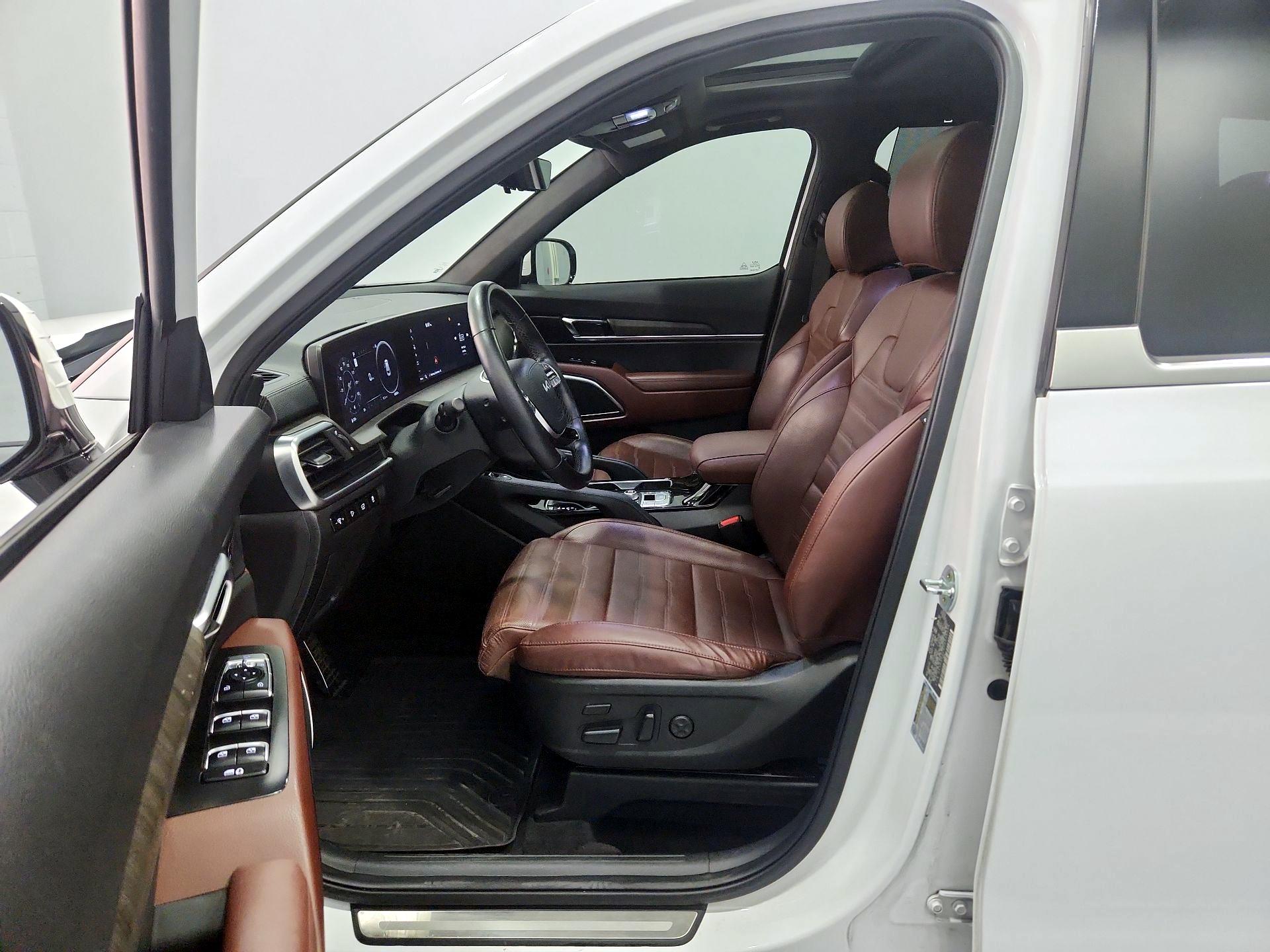 Thumbnail: 2023 Kia Telluride - 11