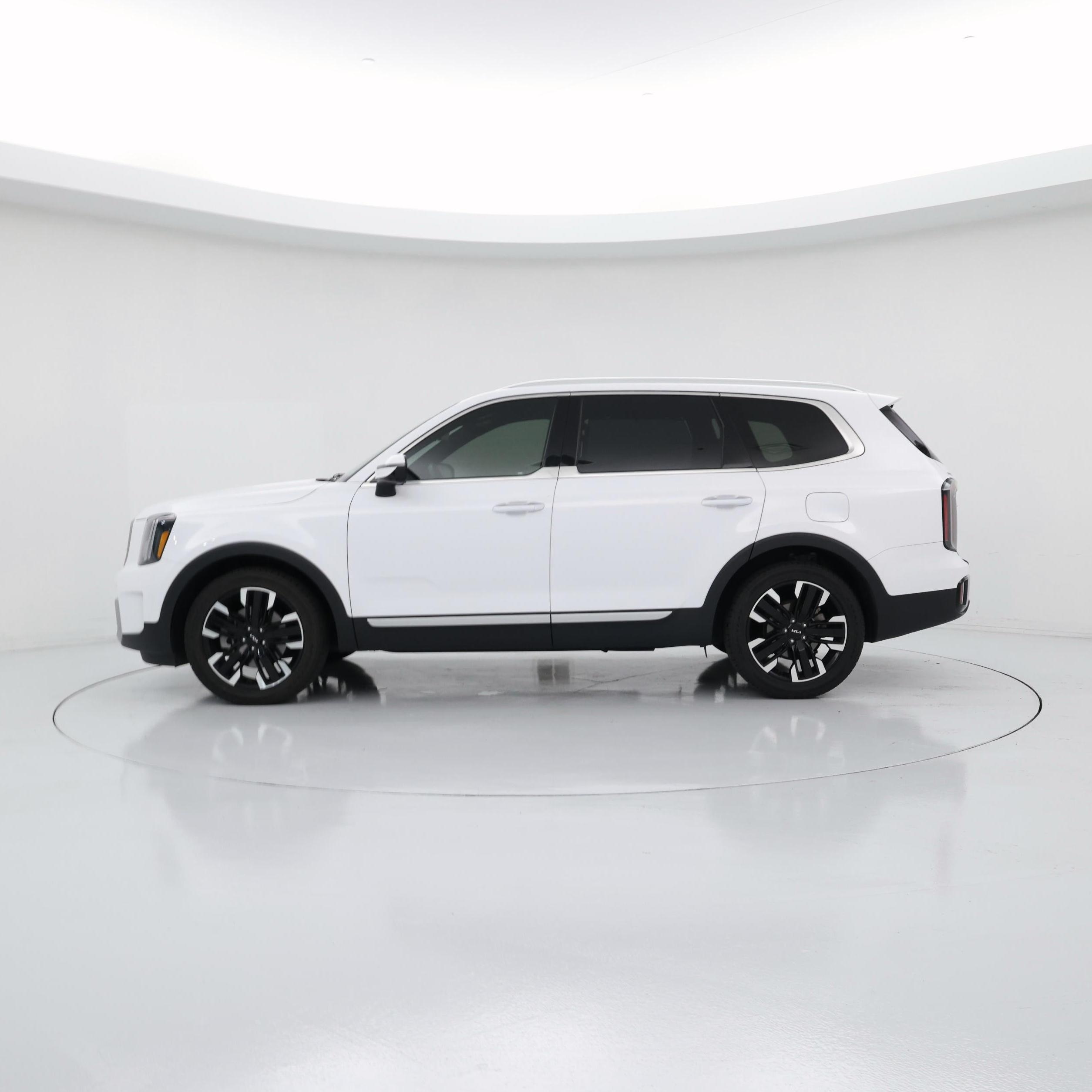 Thumbnail: 2023 Kia Telluride - 3
