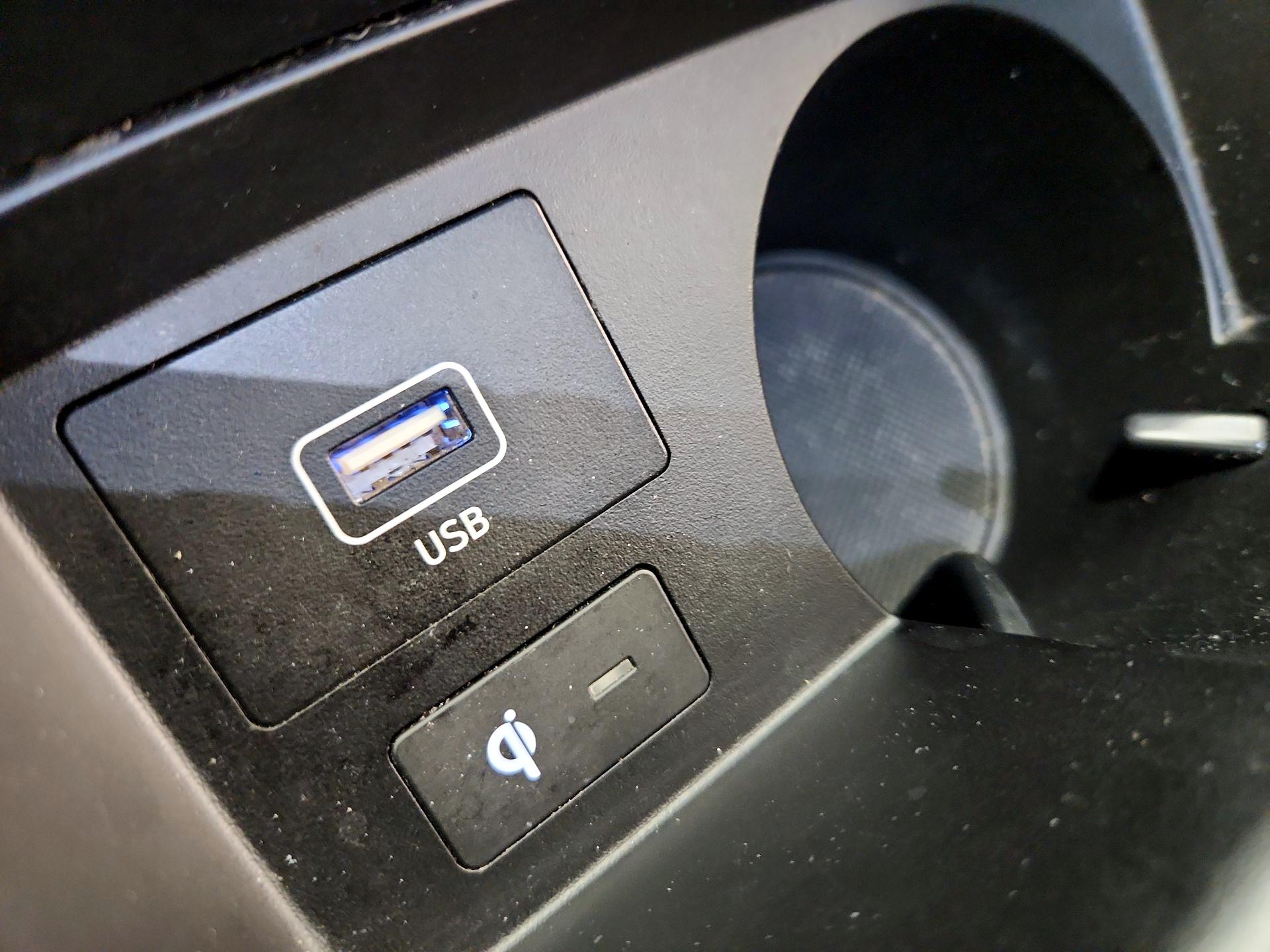 Thumbnail: 2022 Hyundai Santa Fe - 18