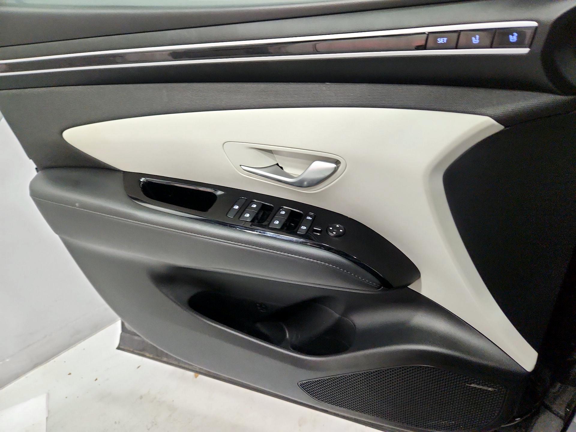 Thumbnail: 2023 Hyundai Tucson - 12