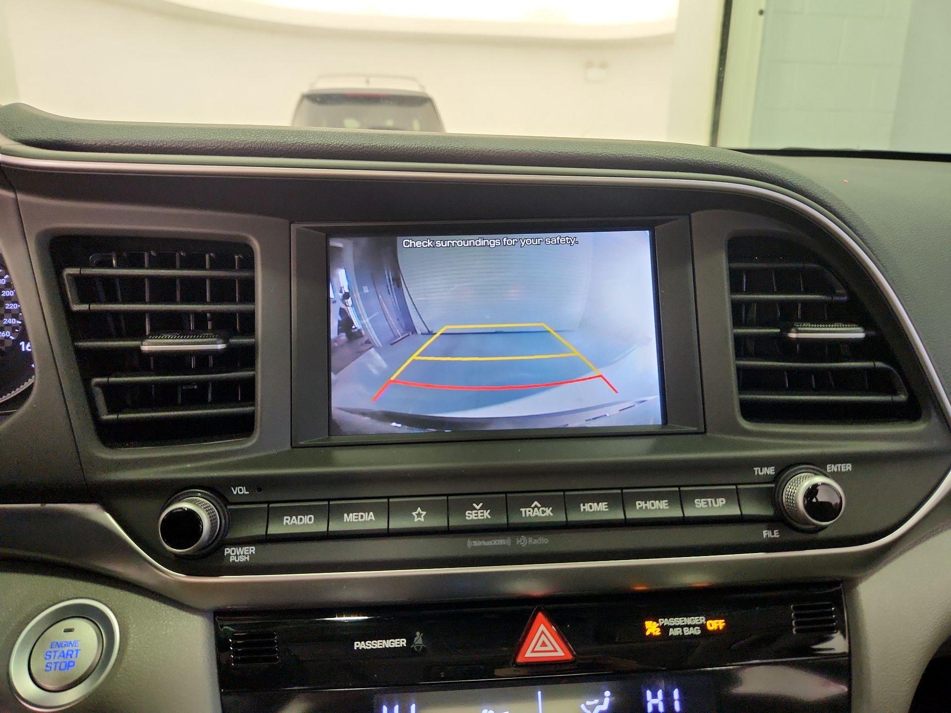 Thumbnail: 2019 Hyundai Elantra - 14