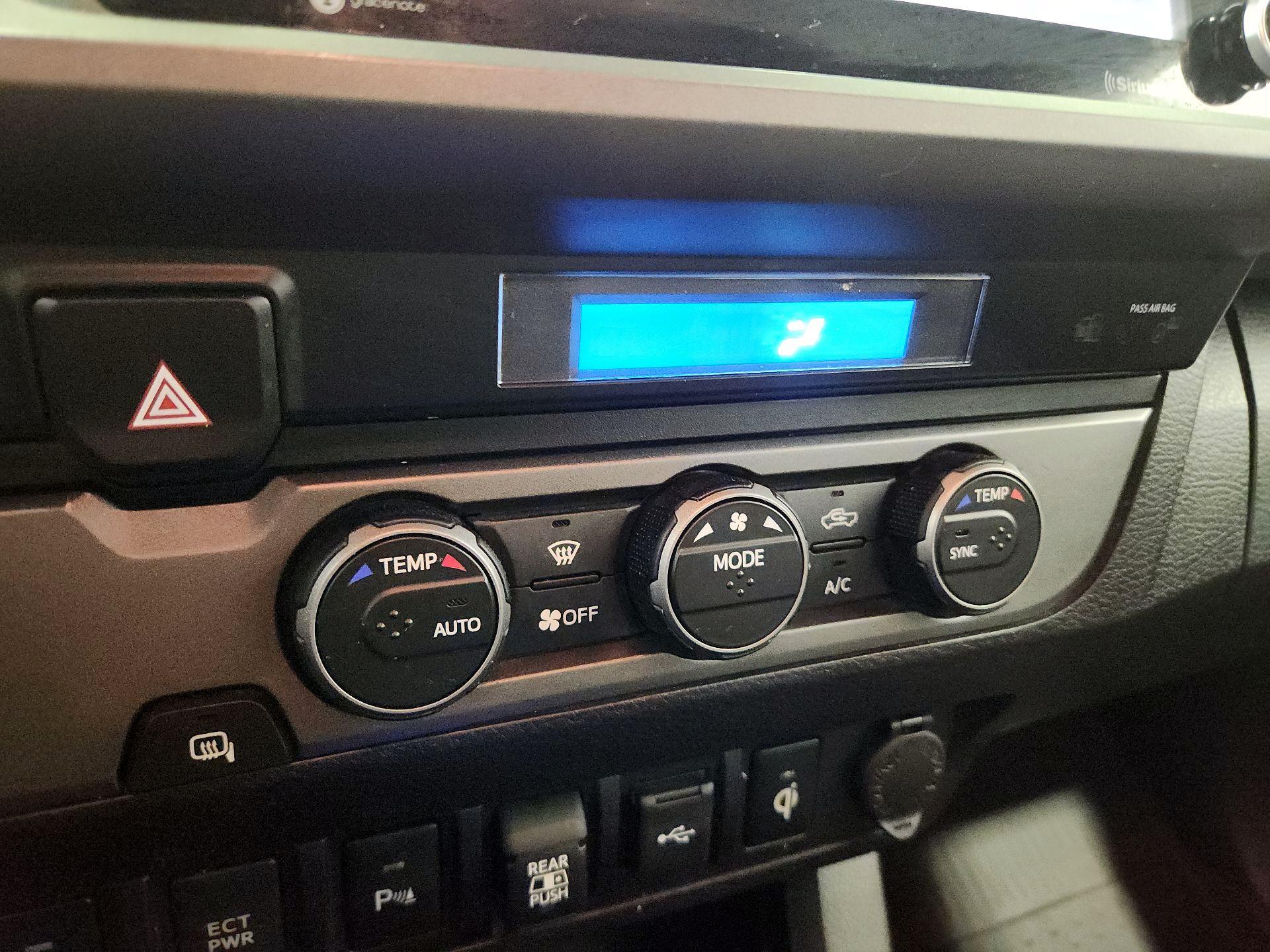 Thumbnail: 2021 Toyota Tacoma - 16