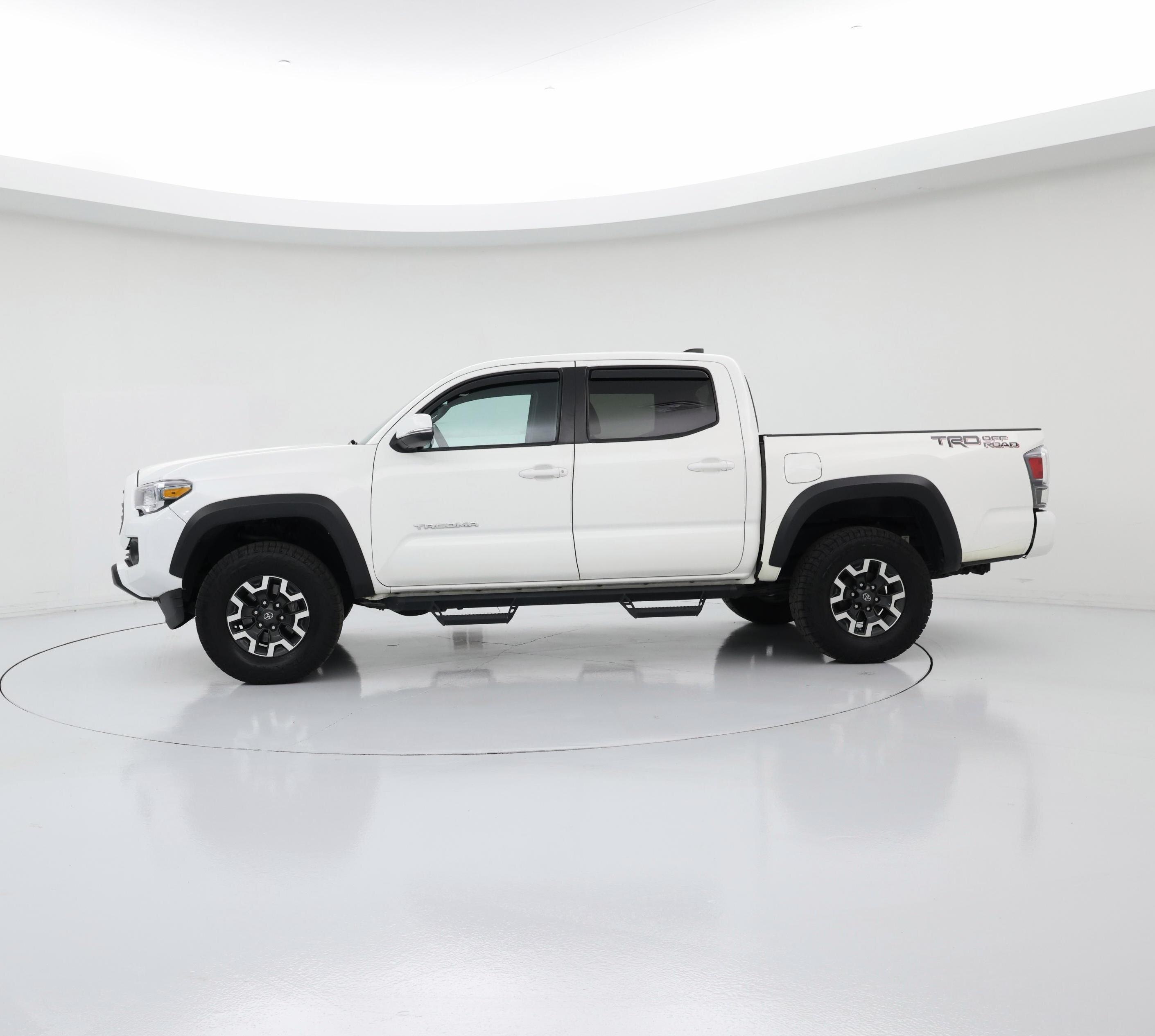 Thumbnail: 2021 Toyota Tacoma - 3