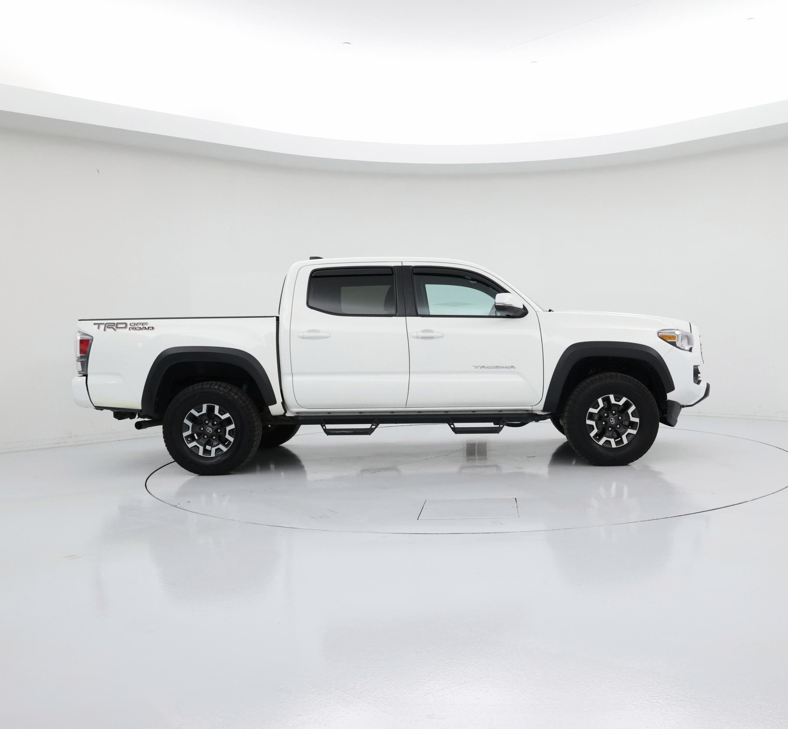 Thumbnail: 2021 Toyota Tacoma - 7