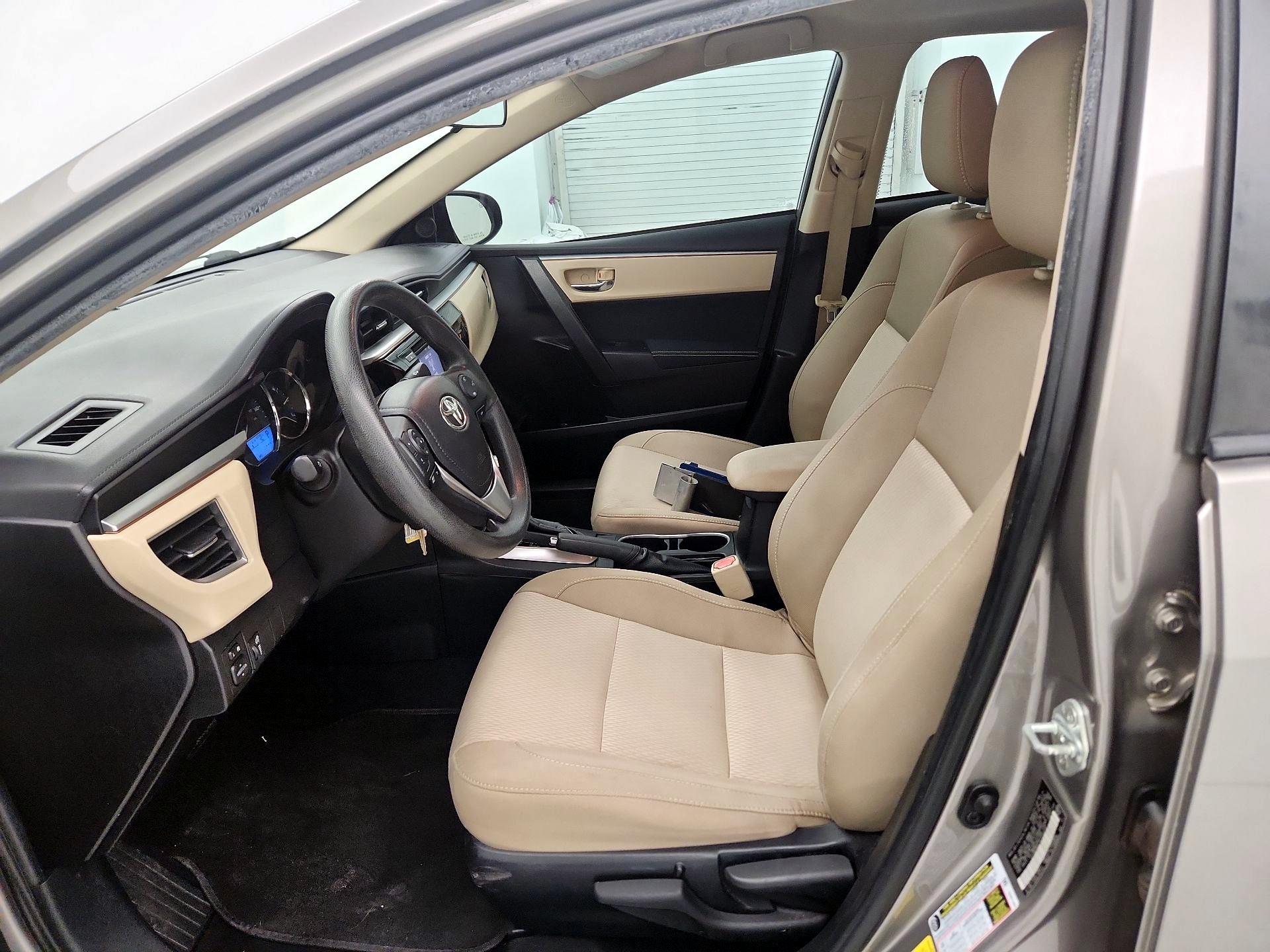 Thumbnail: 2015 Toyota Corolla - 11