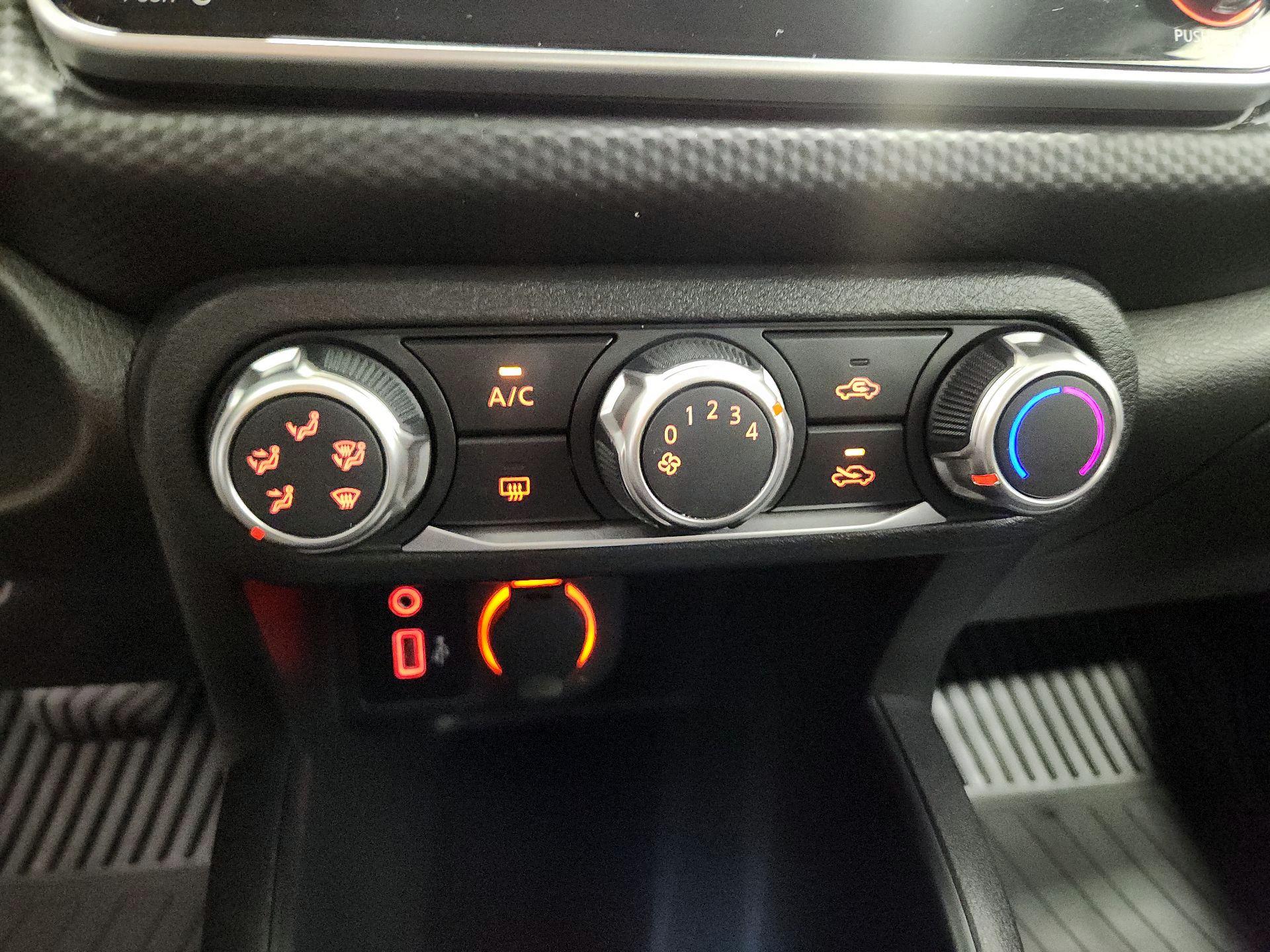 Thumbnail: 2024 Nissan Kicks - 16