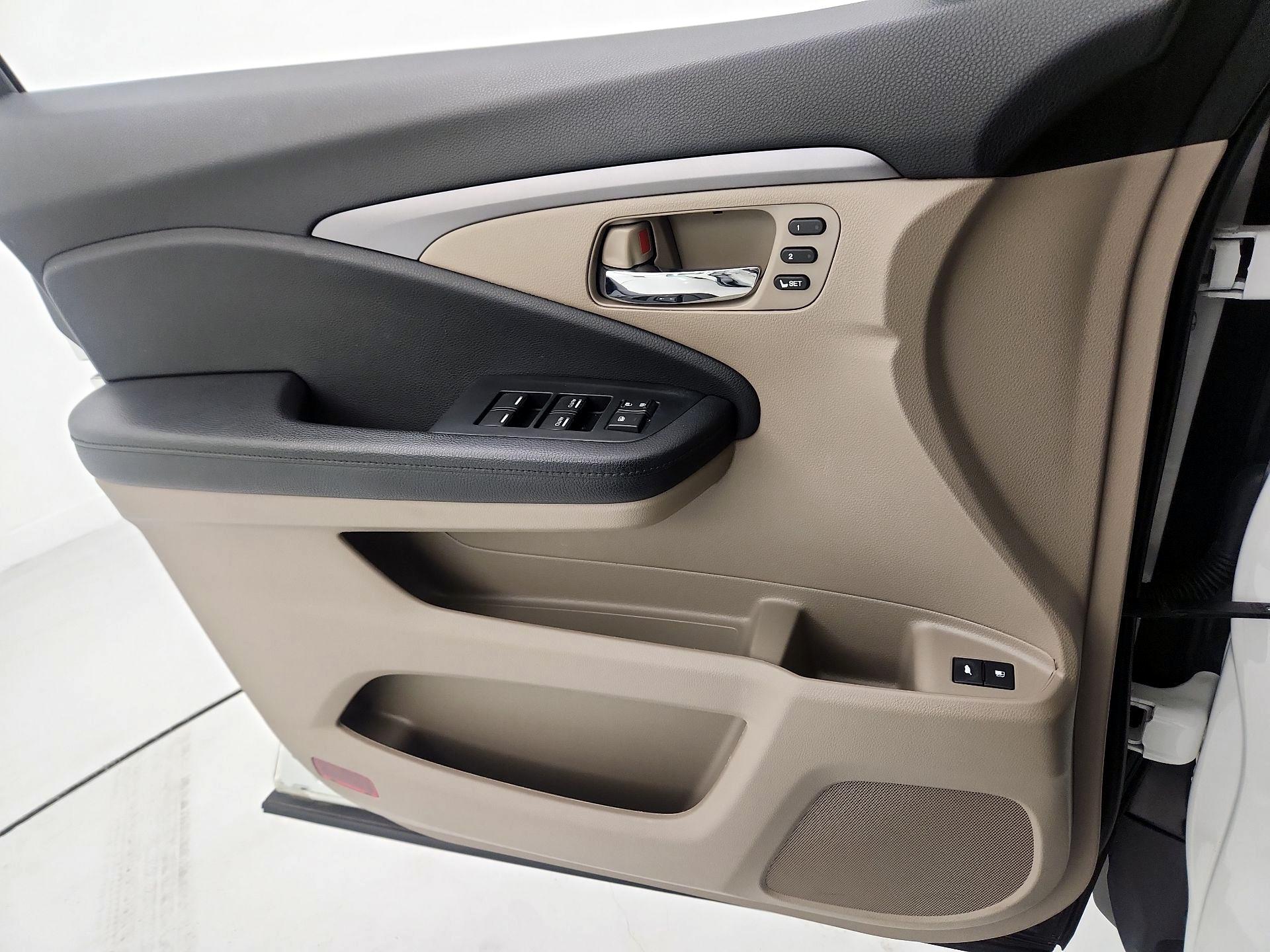 Thumbnail: 2022 Honda Pilot - 12