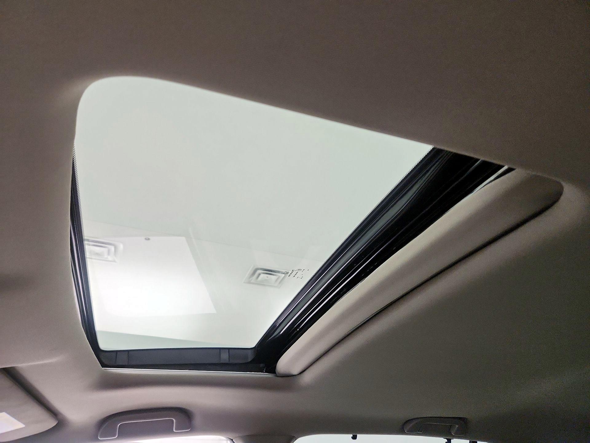 Thumbnail: 2022 Honda Pilot - 19