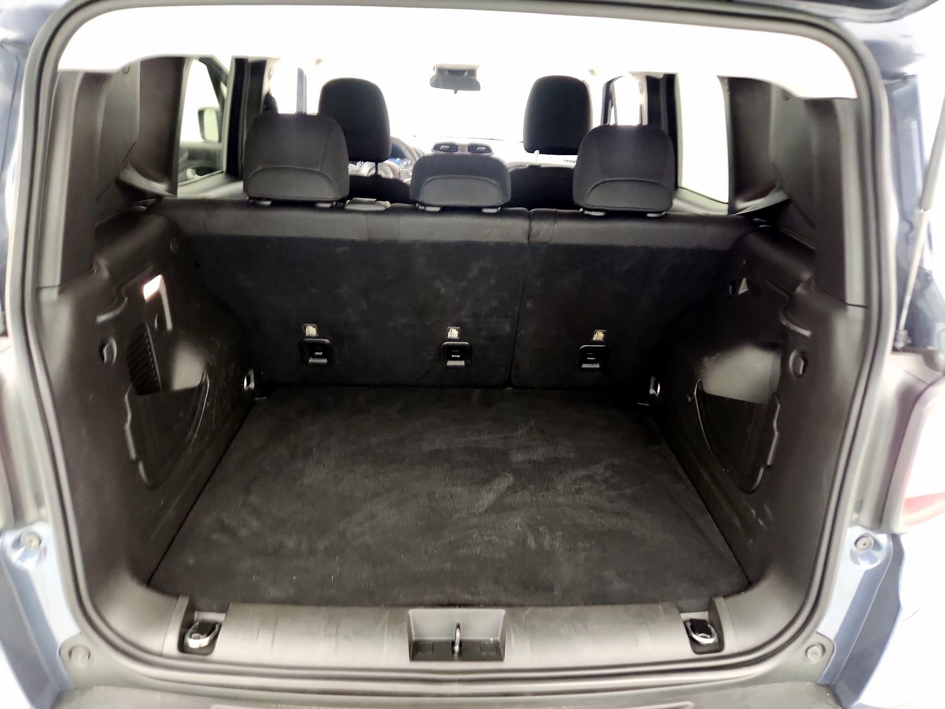 Thumbnail: 2021 Jeep Renegade - 20