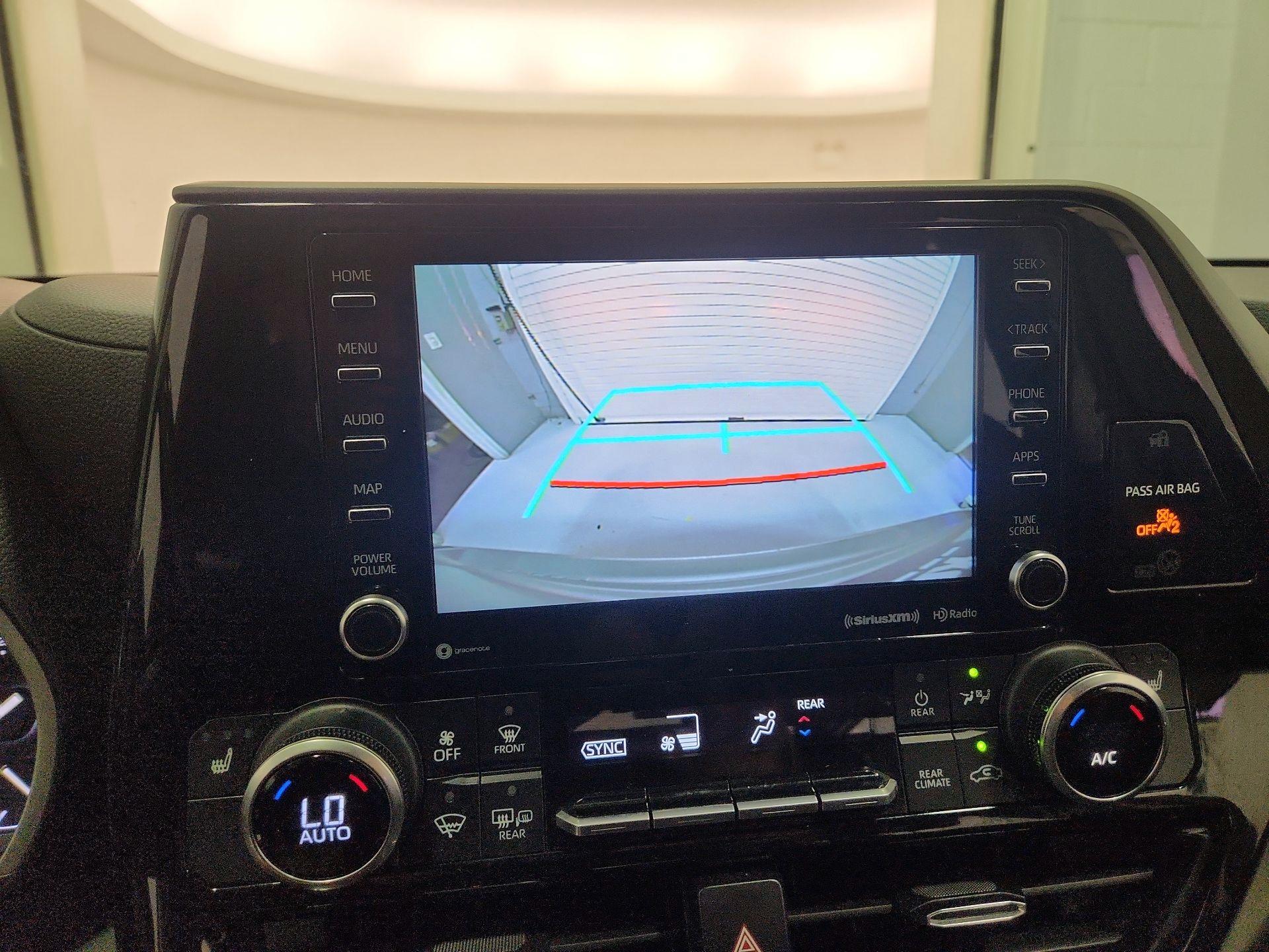 Thumbnail: 2021 Toyota Highlander - 14