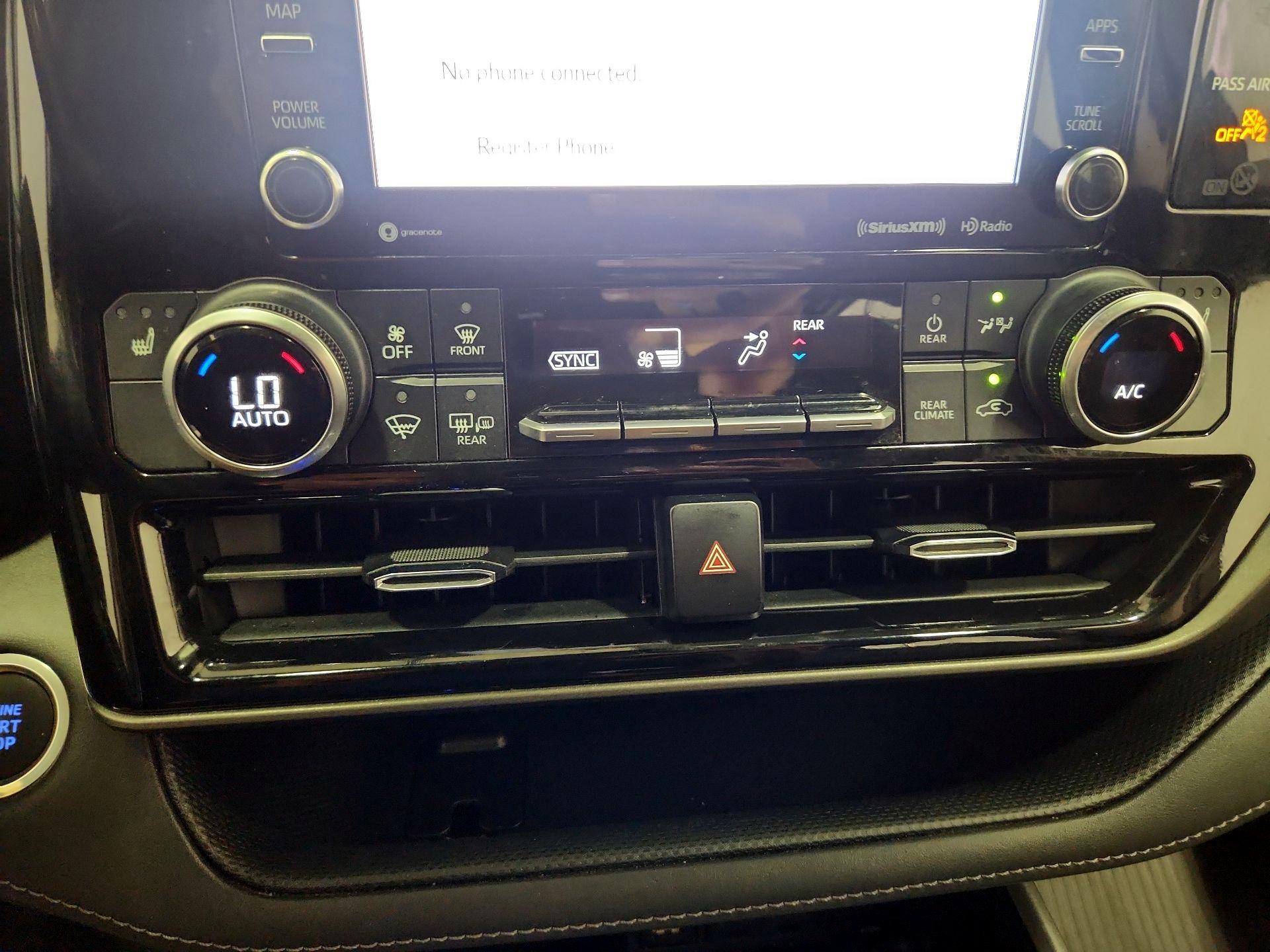 Thumbnail: 2021 Toyota Highlander - 16