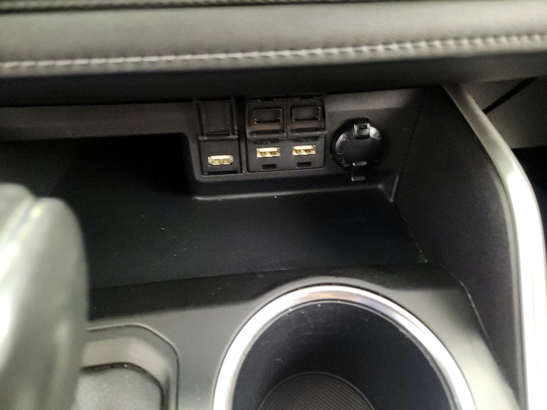 Thumbnail: 2021 Toyota Highlander - 18