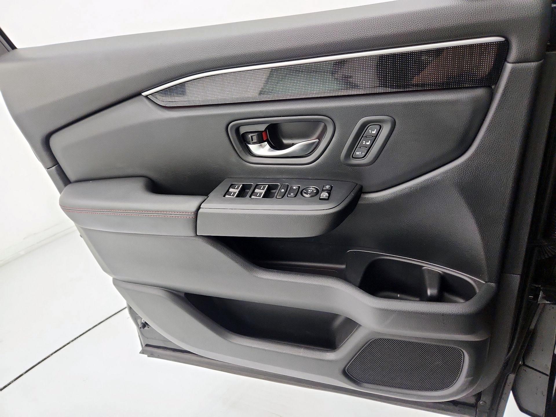 Thumbnail: 2025 Honda Pilot - 12