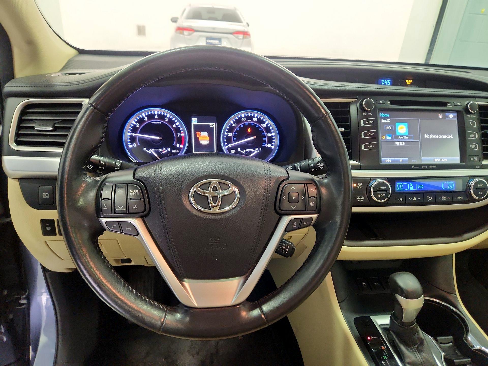 Thumbnail: 2018 Toyota Highlander - 10