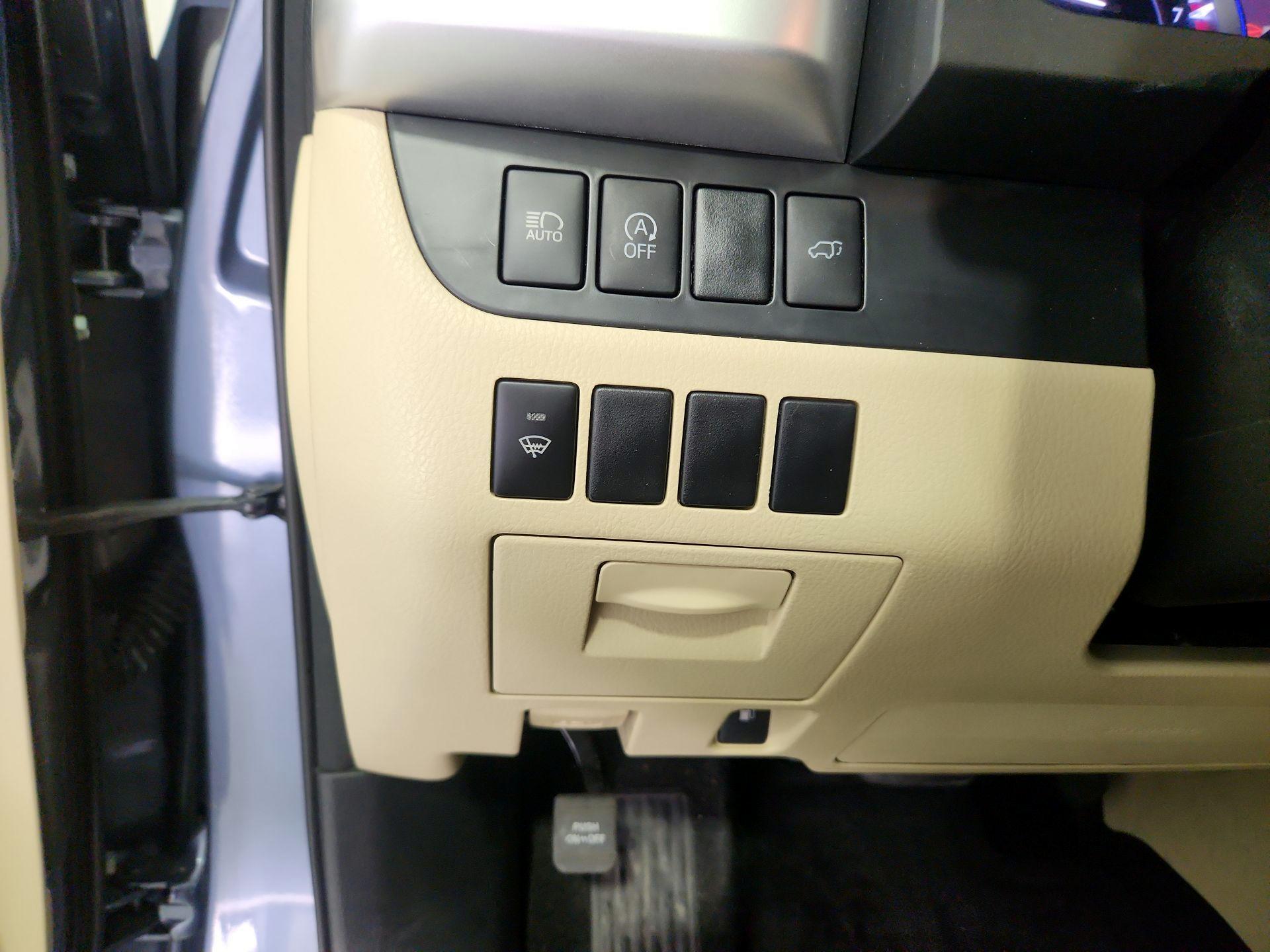 Thumbnail: 2018 Toyota Highlander - 13