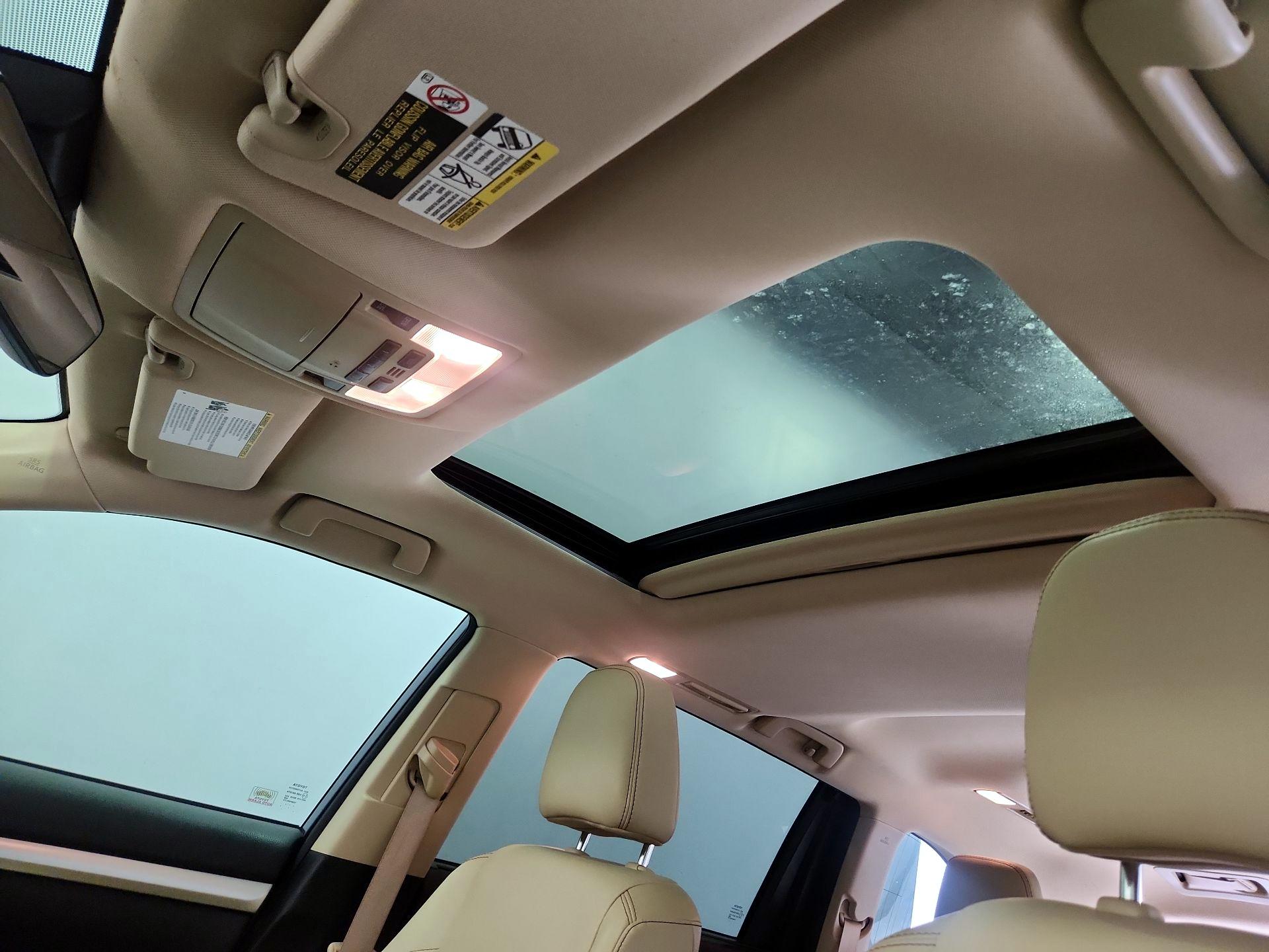 Thumbnail: 2018 Toyota Highlander - 18