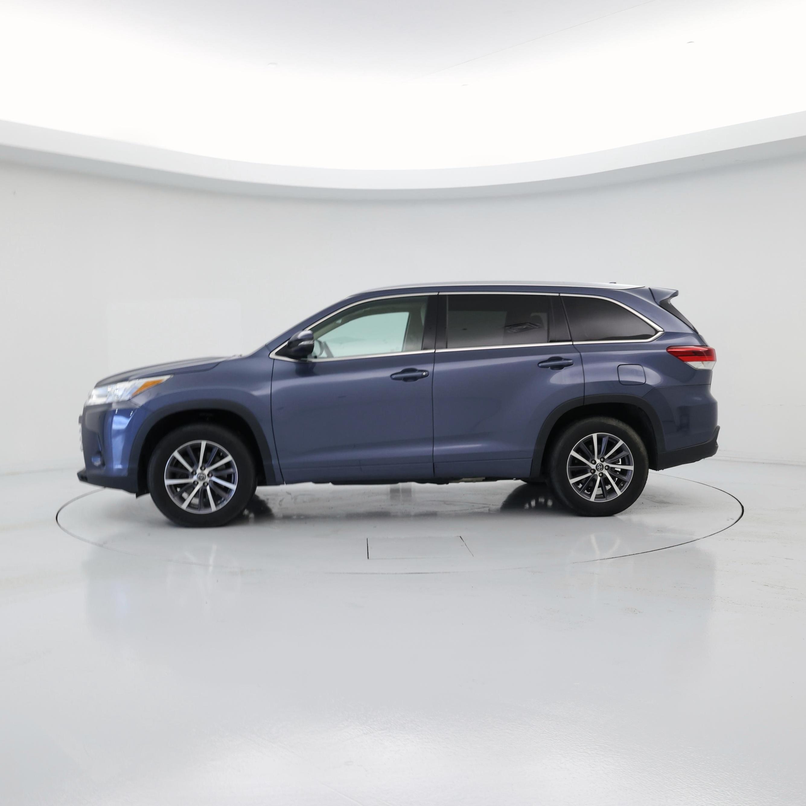 Thumbnail: 2018 Toyota Highlander - 3