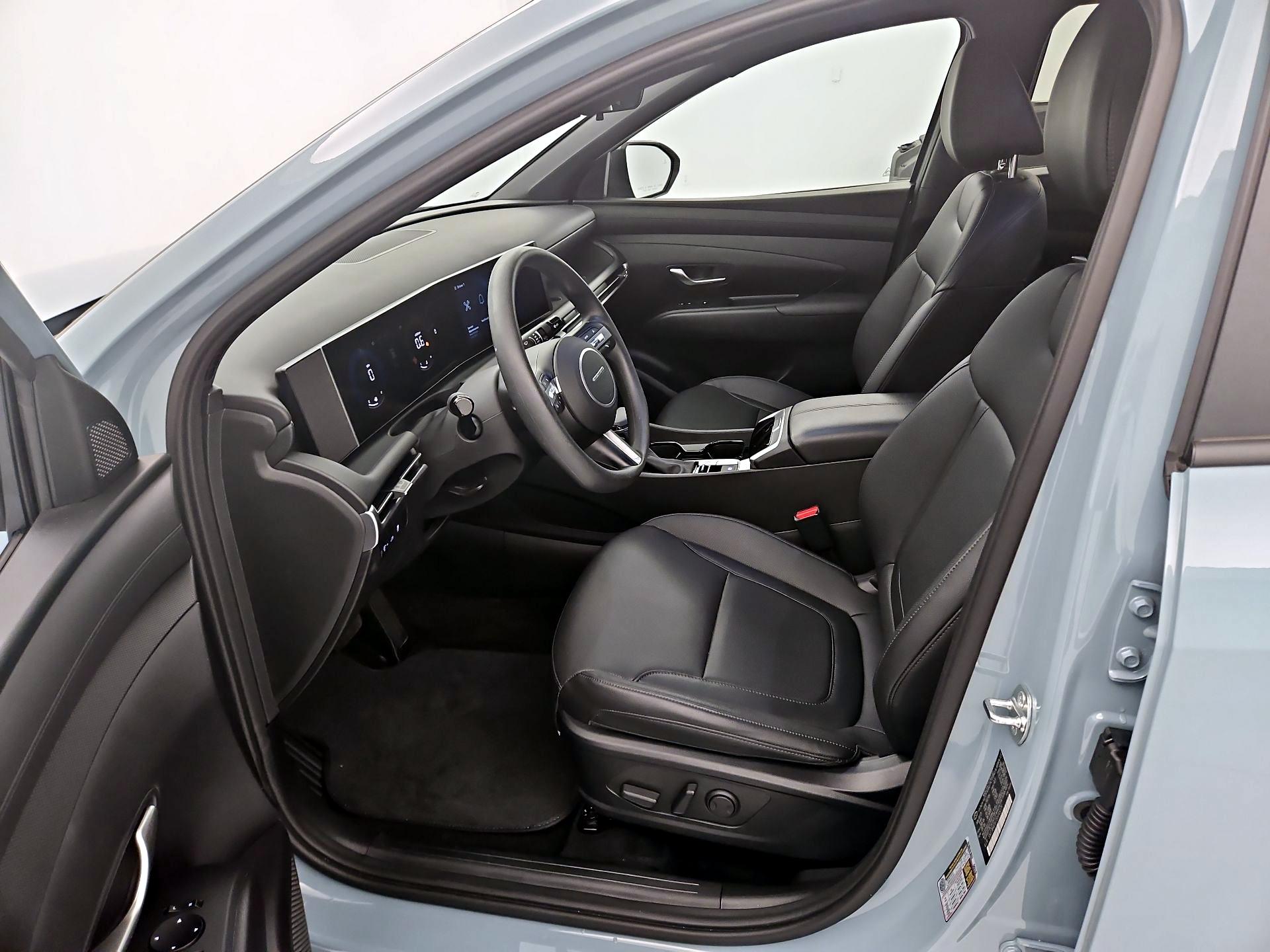 Thumbnail: 2025 Hyundai Santa Cruz - 11