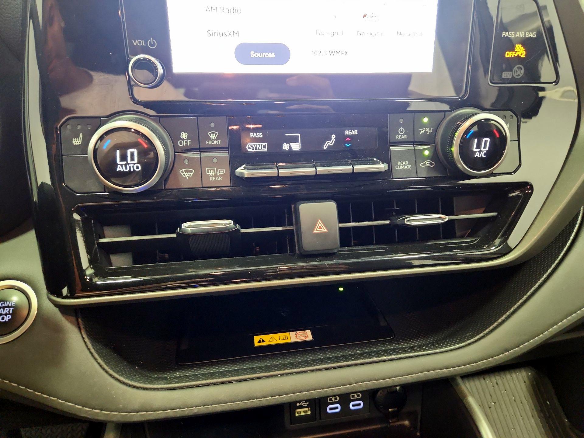 Thumbnail: 2024 Toyota Highlander - 16