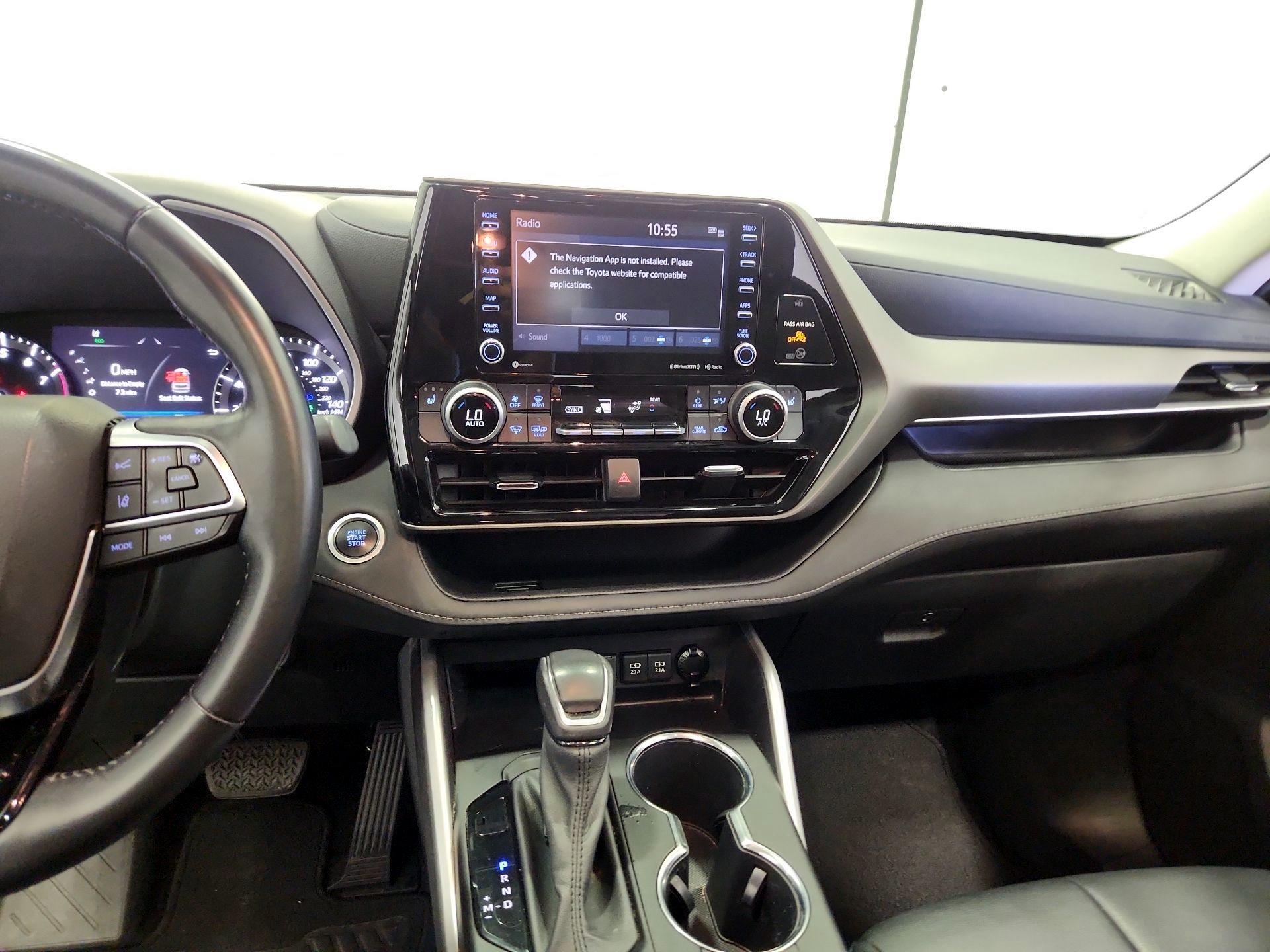 Thumbnail: 2021 Toyota Highlander - 9