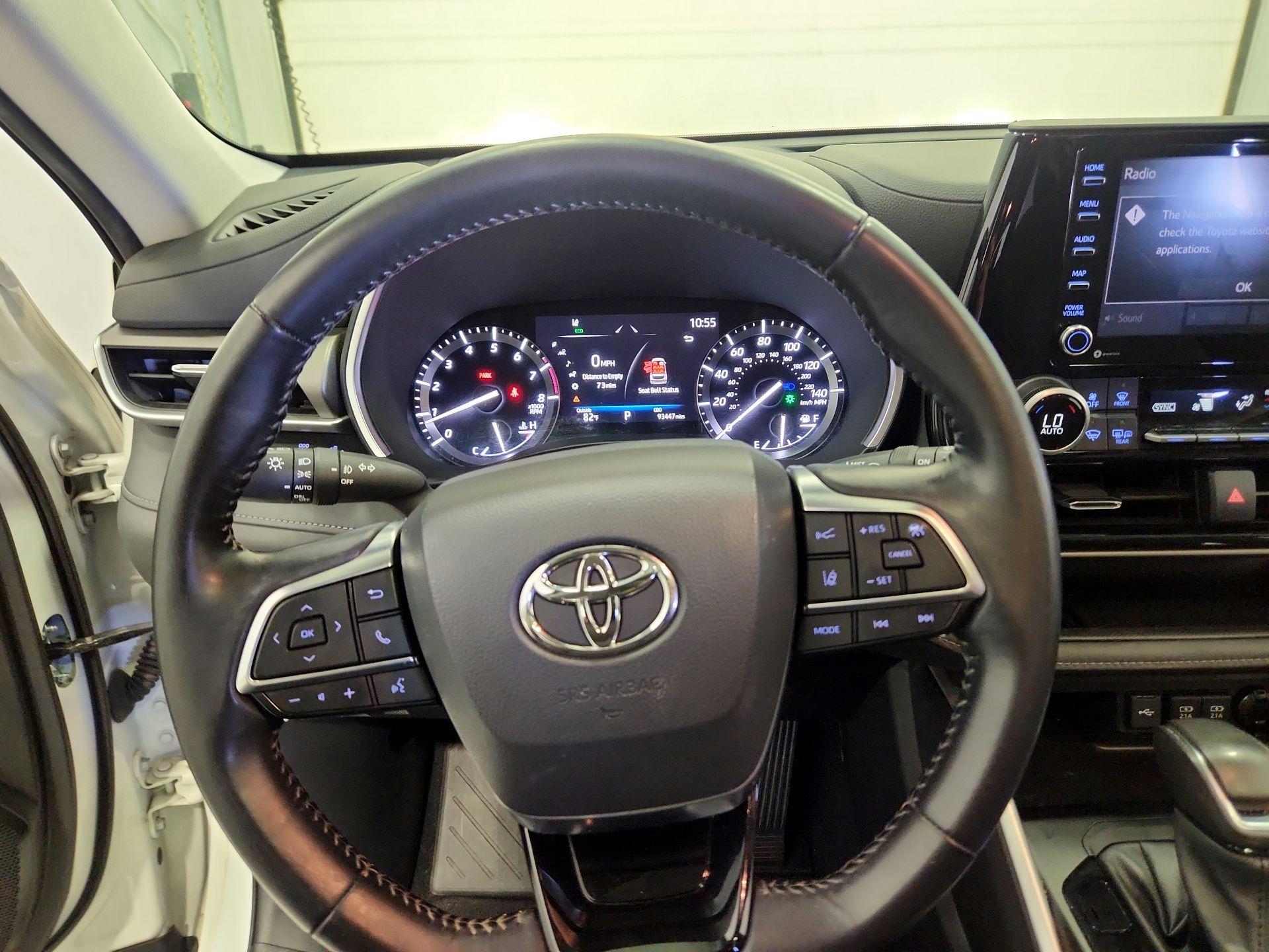 Thumbnail: 2021 Toyota Highlander - 10