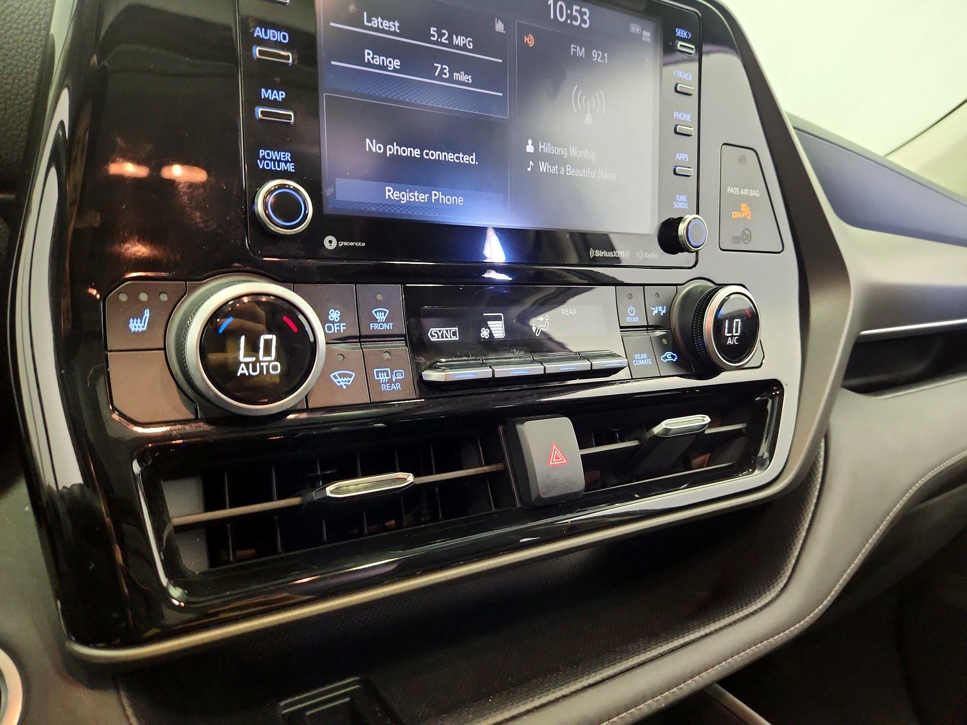 Thumbnail: 2021 Toyota Highlander - 16