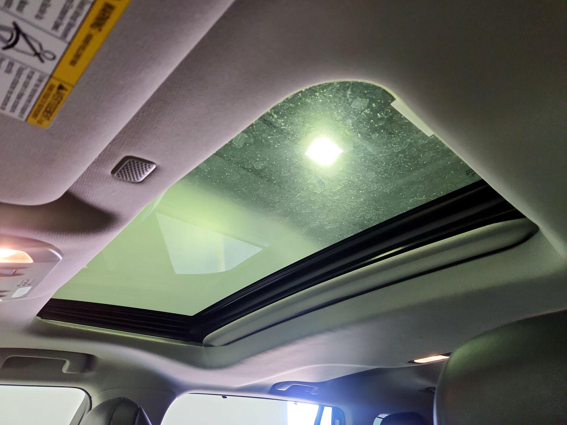 Thumbnail: 2021 Toyota Highlander - 19